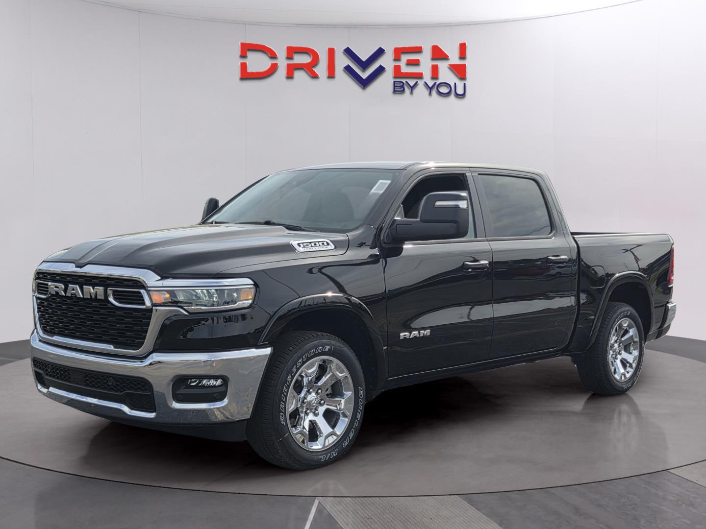 Diamond Black Crystal Pearlcoat 2026 RAM 1500 Big Horn Crew Cab 4WD Pickup Truck Four-Wheel Drive 8-Speed Automatic