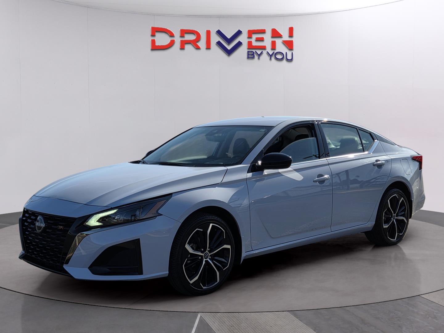 Gray Sky Pearl 2025 Nissan Altima 2.5 SR AWD Sedan All-Wheel Drive Continuously Variable Transmission