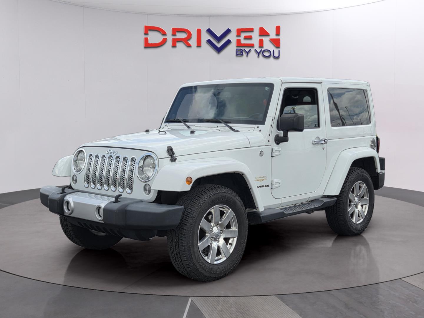 Bright White Clearcoat 2014 Jeep Wrangler Sahara 4WD SUV / Crossover Four-Wheel Drive 5-Speed Automatic