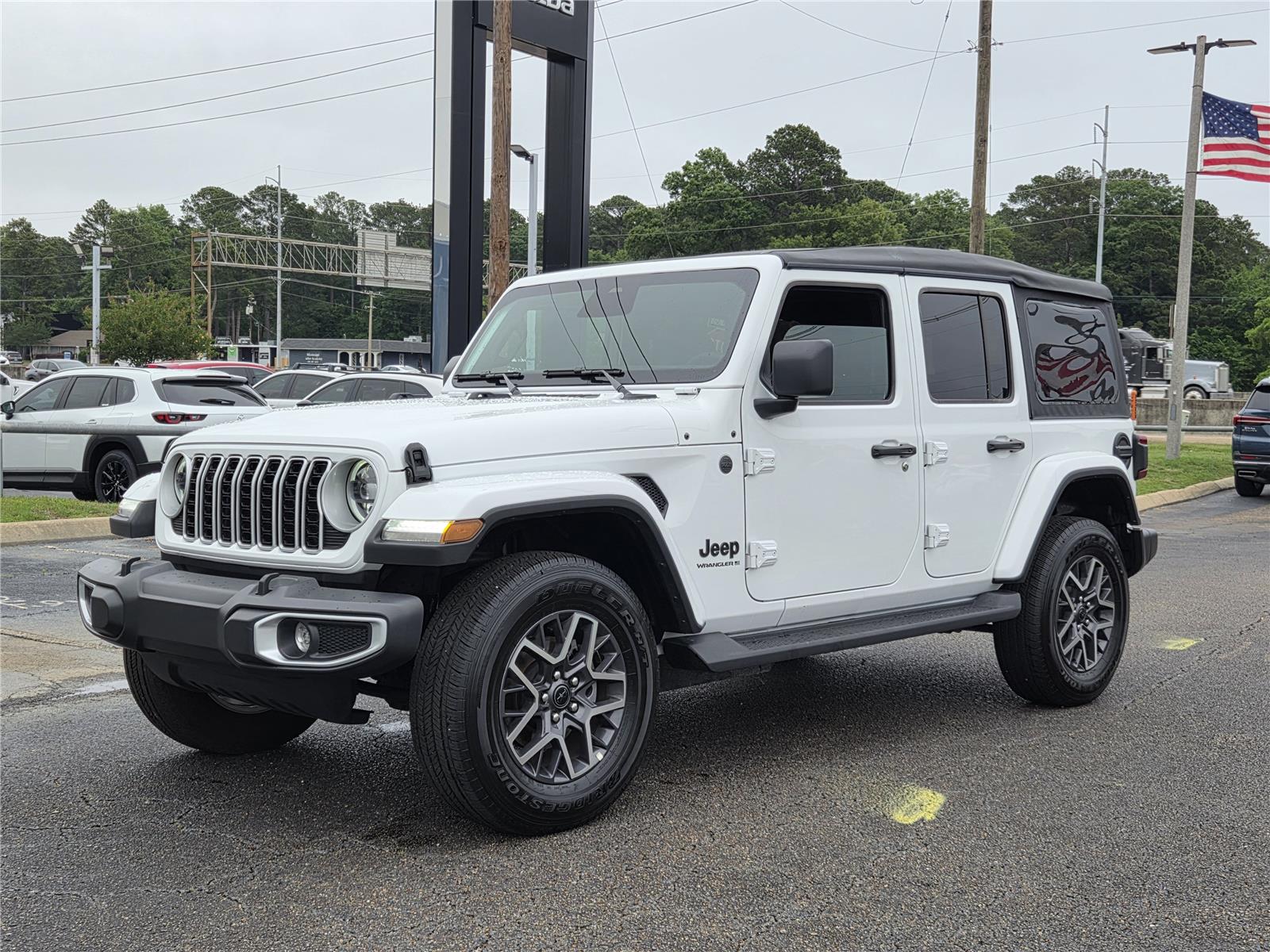 Bright White Clearcoat 2026 Jeep Wrangler Sahara 4-Door 4WD SUV / Crossover Four-Wheel Drive 8-Speed Automatic