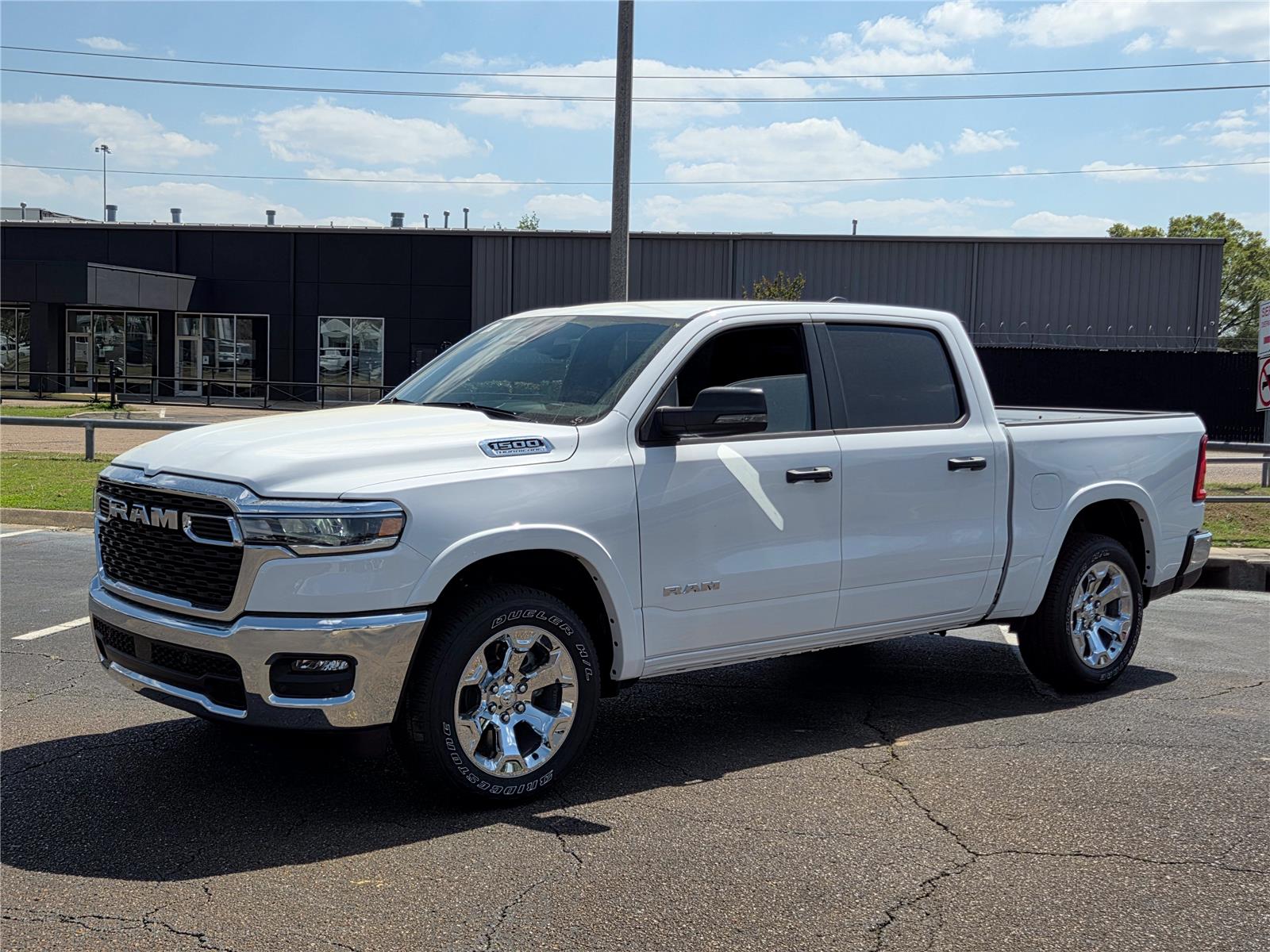 Bright White Clearcoat 2026 RAM 1500 Pickup Truck Four-Wheel Drive 8-Speed Automatic