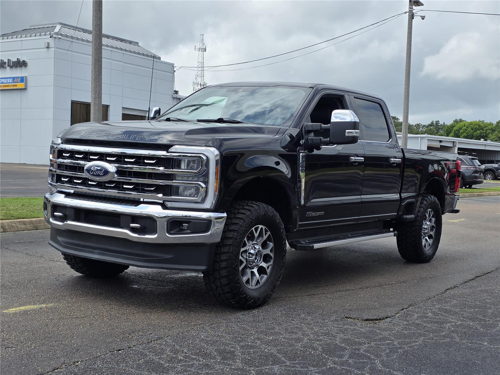 Agate Black 2023 Ford F-250 Super Duty Pickup Truck Four-Wheel Drive Automatic