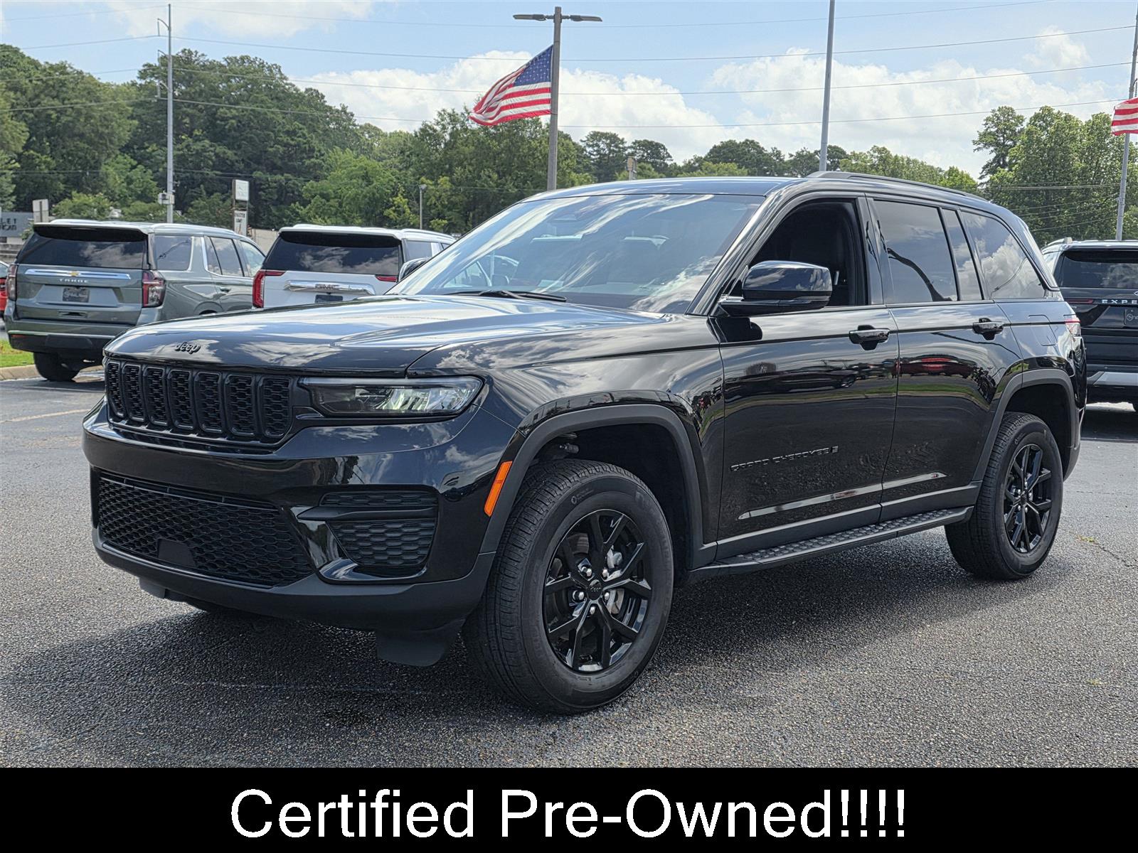 Diamond Black Crystal Pearlcoat 2025 Jeep Grand Cherokee SUV / Crossover Four-Wheel Drive 8-Speed Automatic