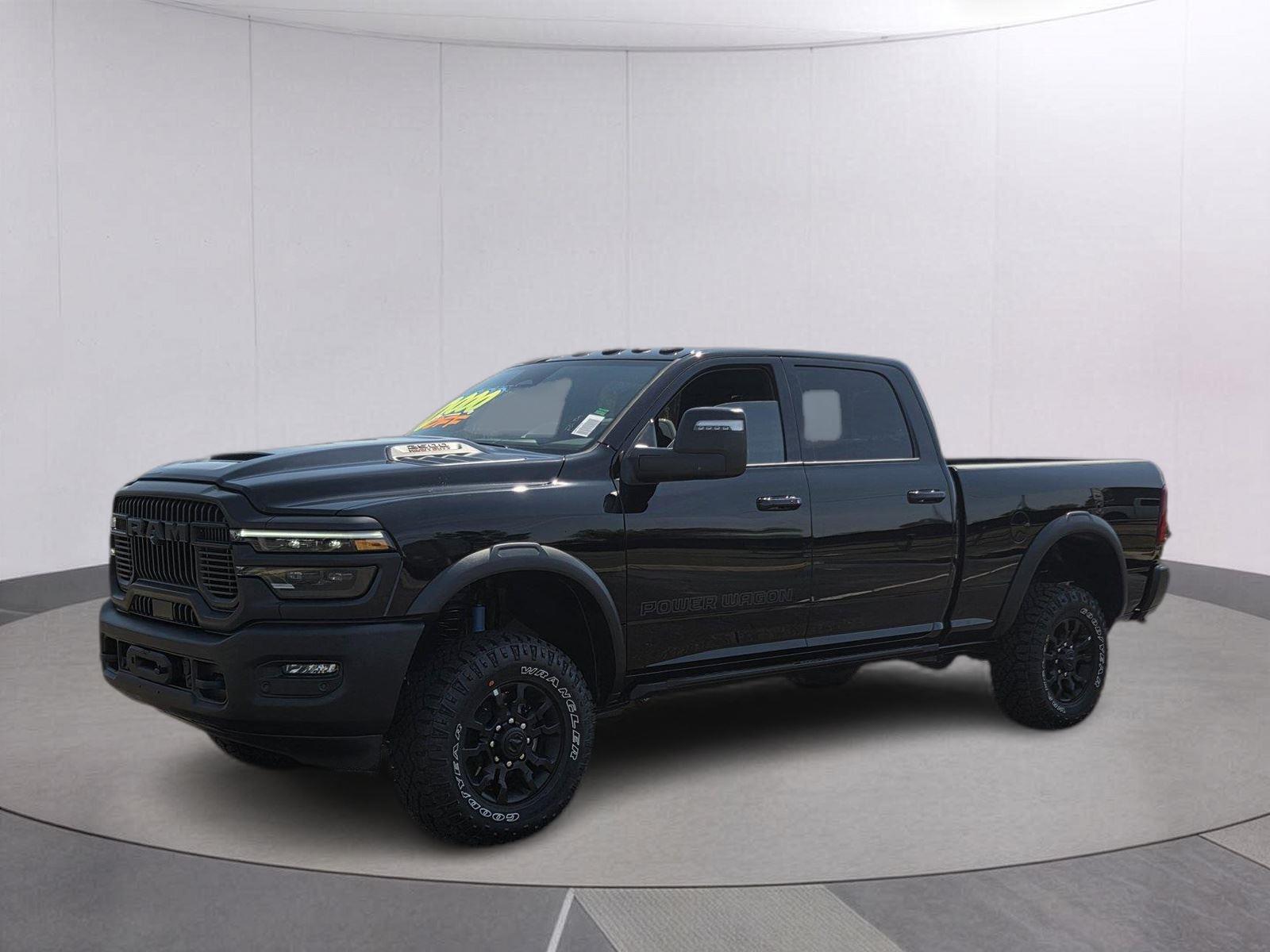 Diamond Black Crystal Pearlcoat 2026 RAM 2500 Pickup Truck Four-Wheel Drive 8-Speed Automatic