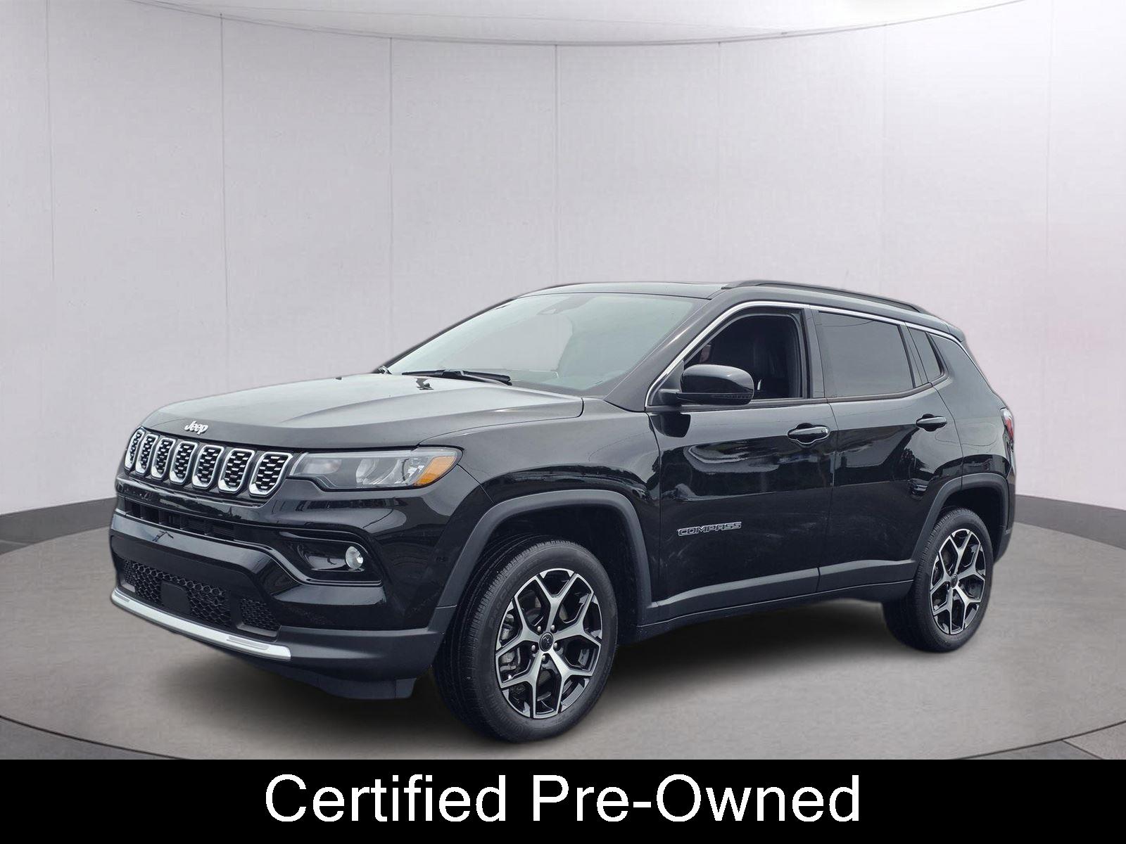 Diamond Black Crystal Pearlcoat 2025 Jeep Compass SUV / Crossover Four-Wheel Drive 8-Speed Automatic