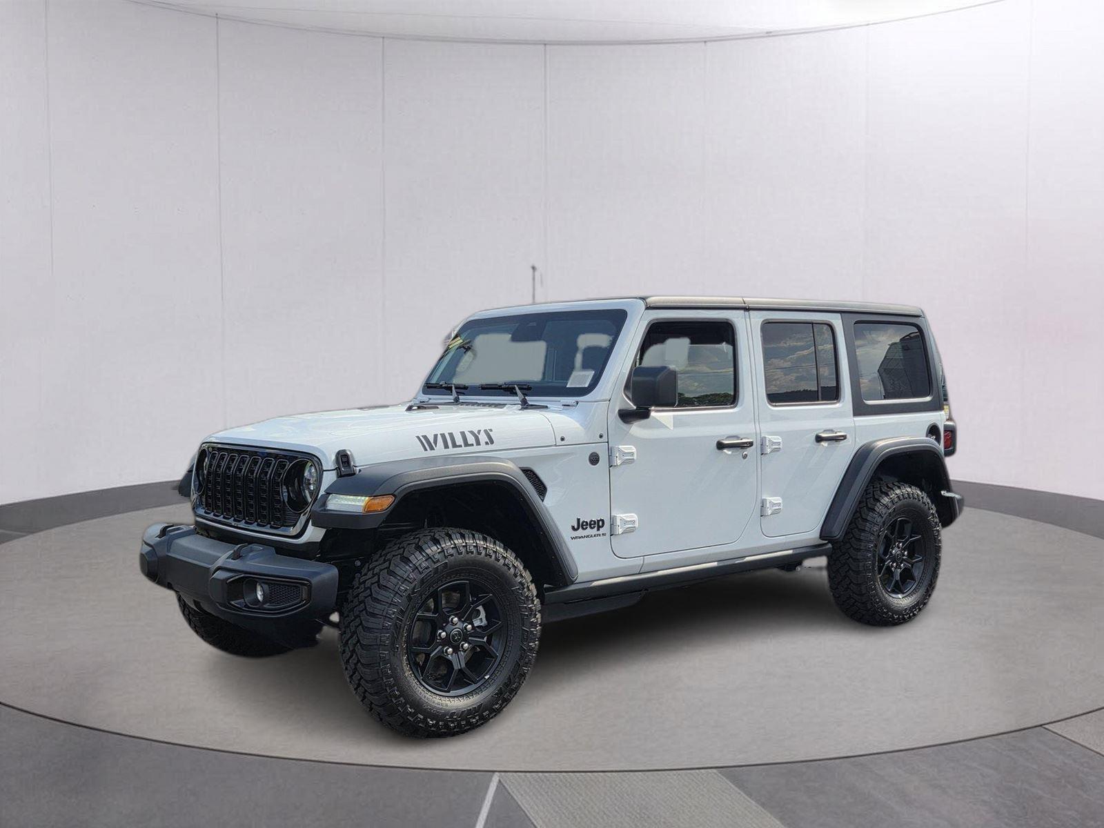 Bright White Clearcoat 2026 Jeep Wrangler SUV / Crossover Four-Wheel Drive 8-Speed Automatic