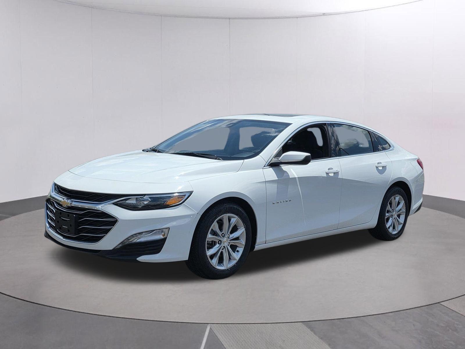 Summit White 2024 Chevrolet Malibu Sedan Front-Wheel Drive Continuously Variable Transmission