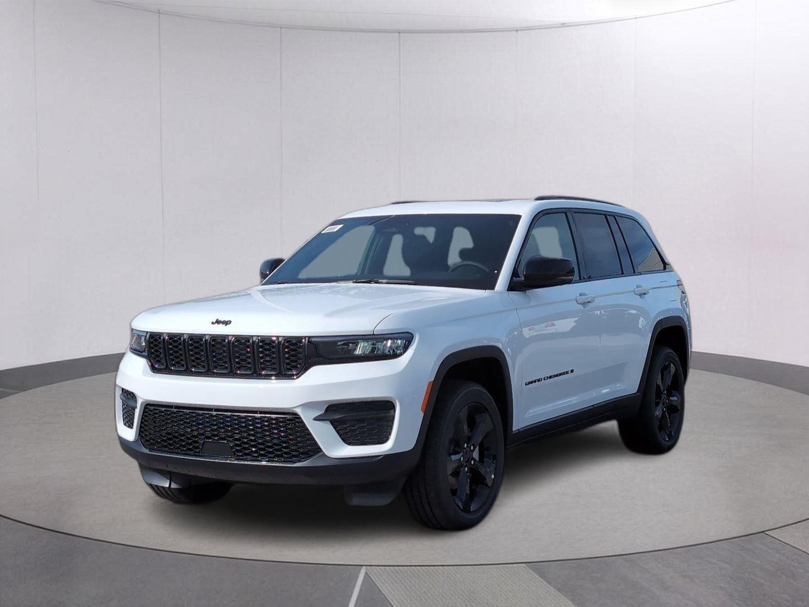 Bright White Clearcoat 2025 Jeep Grand Cherokee SUV / Crossover 4X2 8-Speed Automatic