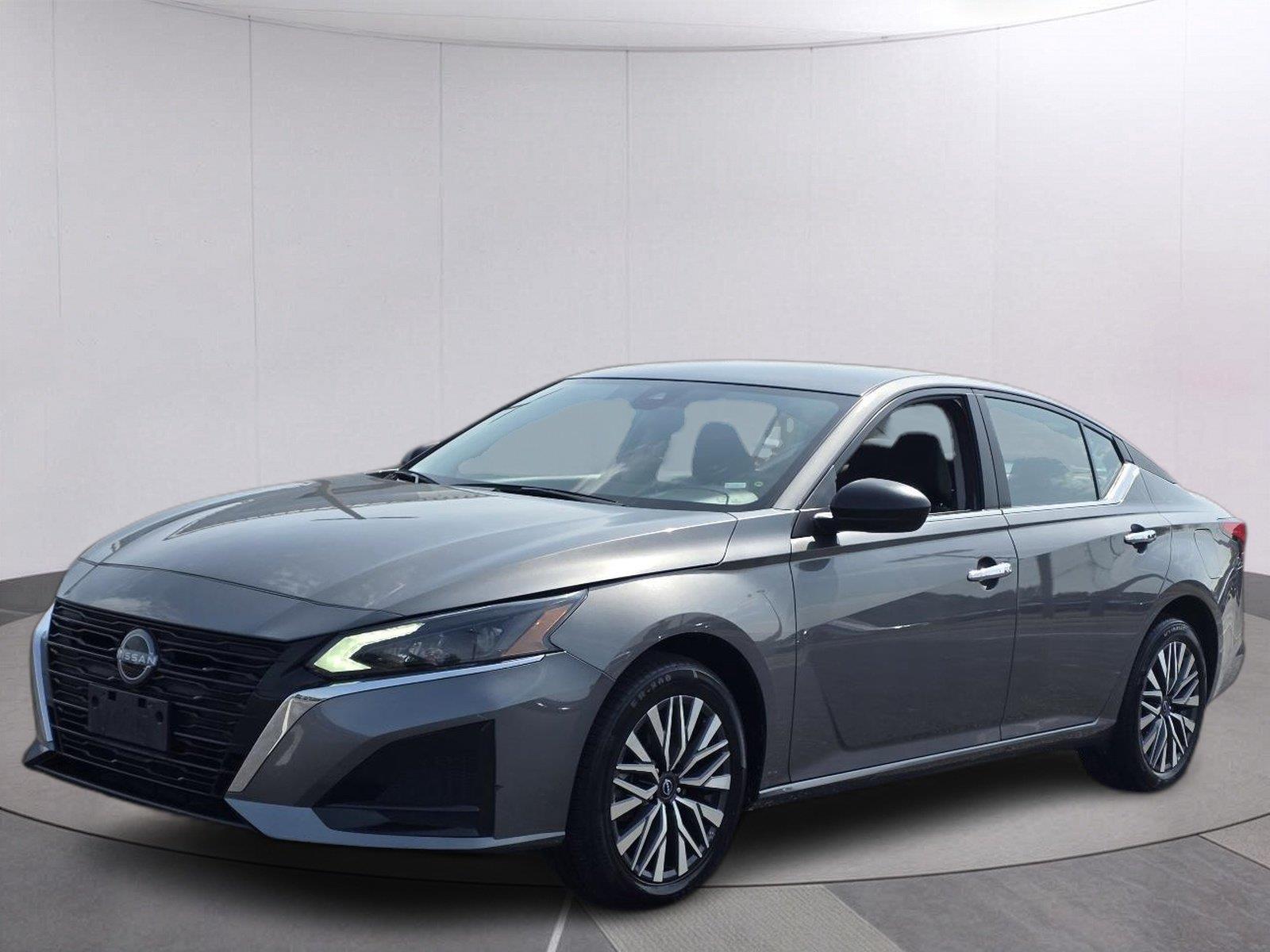 Gray (Gun Metallic) 2025 Nissan Altima Sedan All-Wheel Drive Continuously Variable Transmission