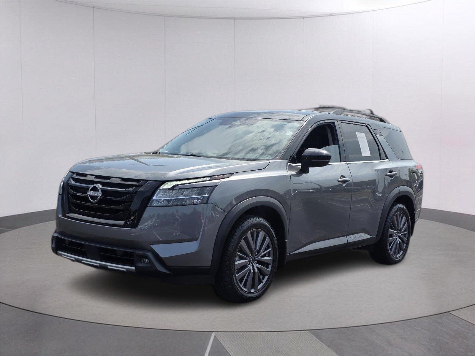 Gun Metallic/Super Black 2023 Nissan Pathfinder SUV / Crossover All-Wheel Drive Automatic