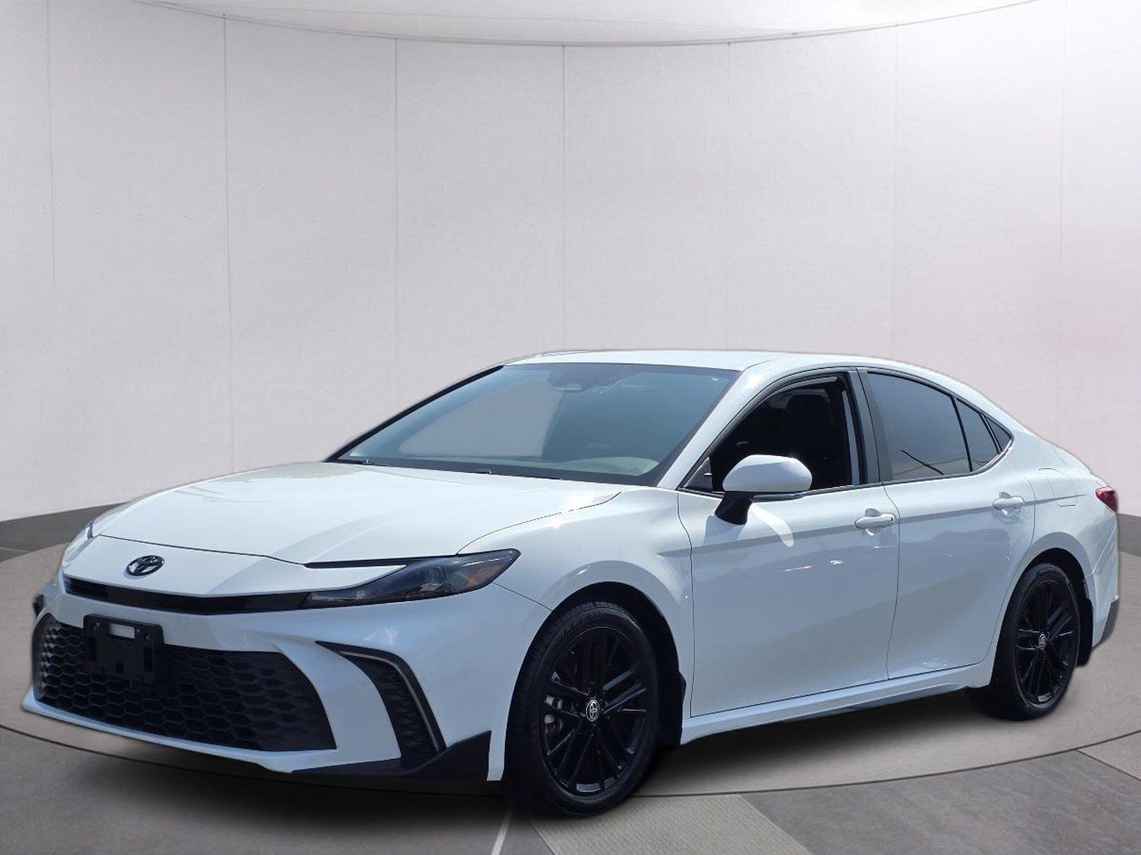 Ice Cap 2025 Toyota Camry Sedan Front-Wheel Drive Continuously Variable Transmission