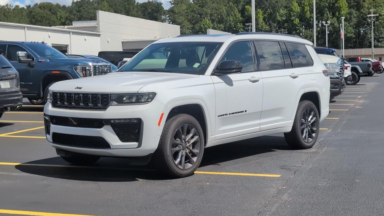Bright White Clearcoat 2026 Jeep Grand Cherokee L SUV / Crossover Four-Wheel Drive 8-Speed Automatic