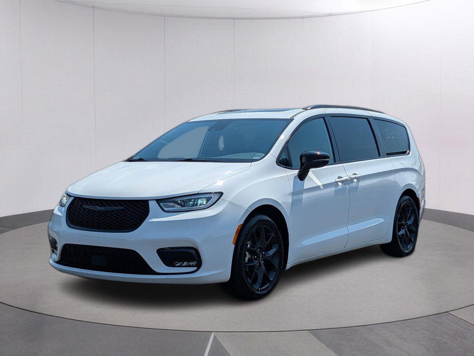 2025 Chrysler Pacifica Limited FWD