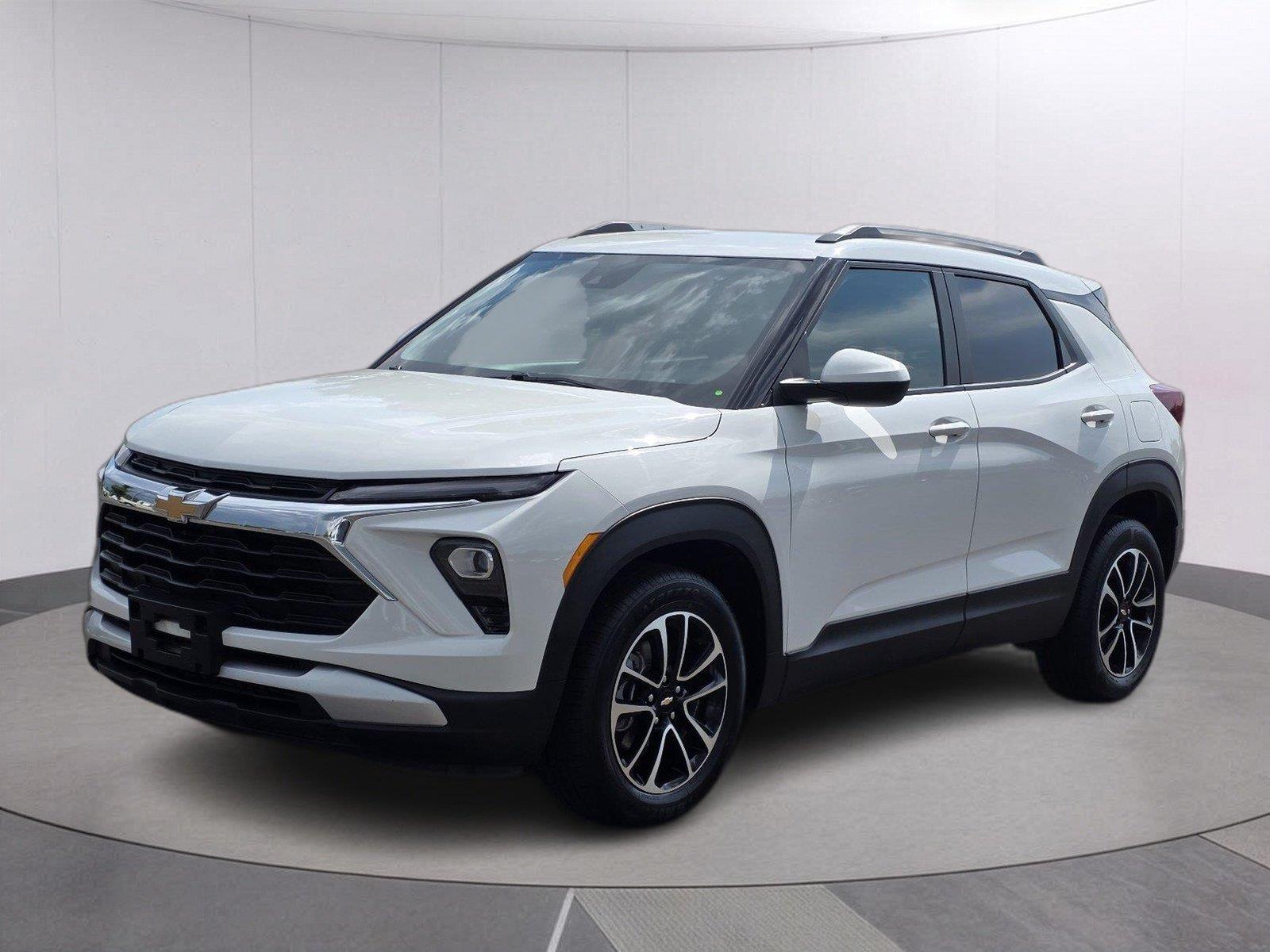 Summit White 2025 Chevrolet Trailblazer SUV / Crossover Front-Wheel Drive Continuously Variable Transmission