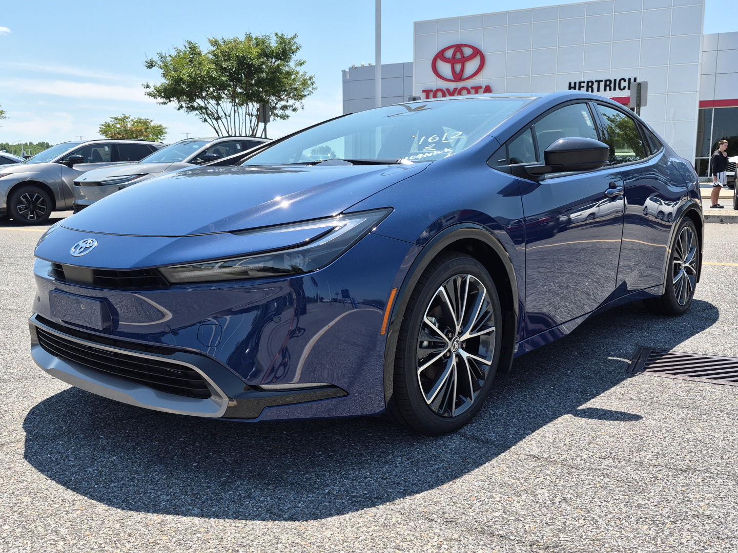 Reservoir Blue 2026 Toyota Prius Hatchback Front-Wheel Drive Continuously Variable Transmission