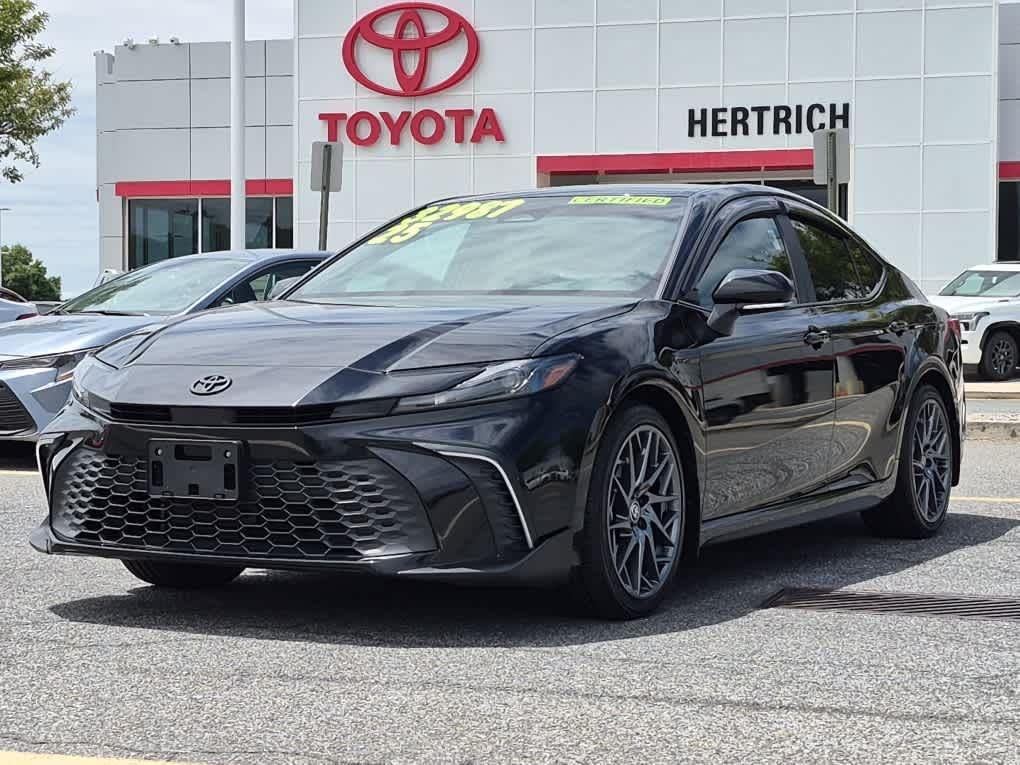 Midnight Black Metallic 2025 Toyota Camry Sedan Front-Wheel Drive Continuously Variable Transmission