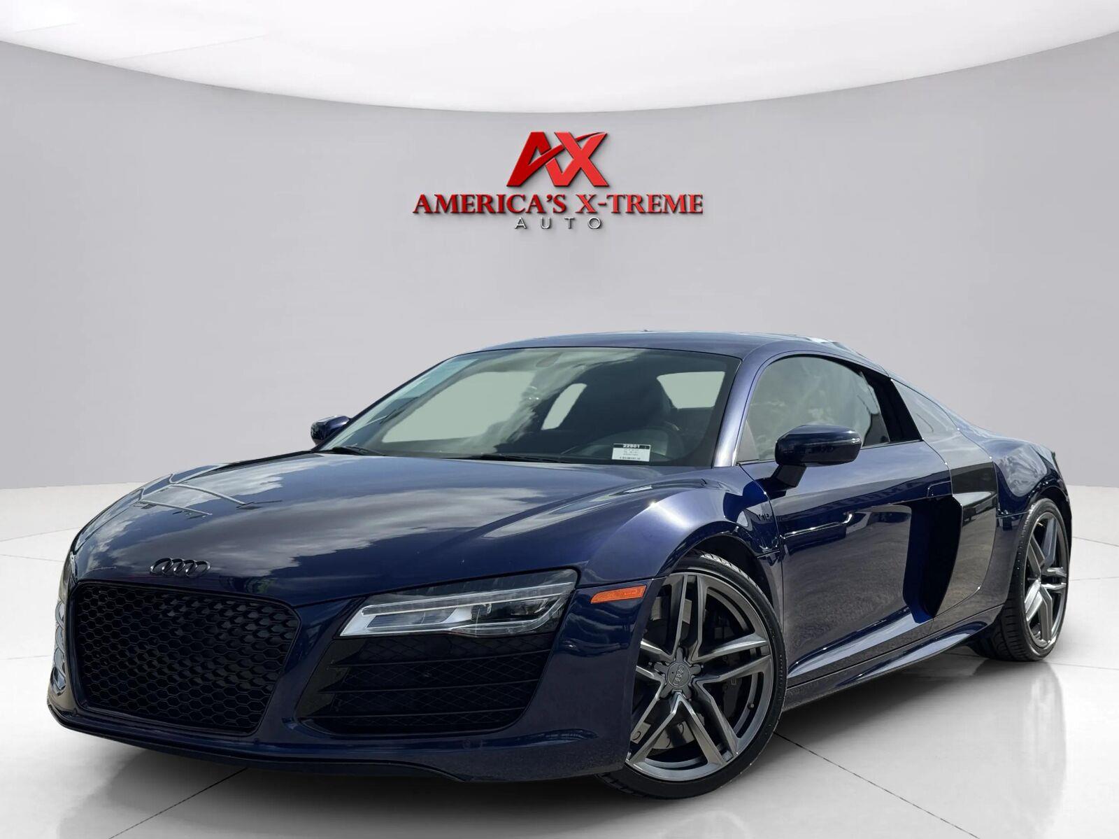 2014 Audi R8 quattro V10 Coupe AWD