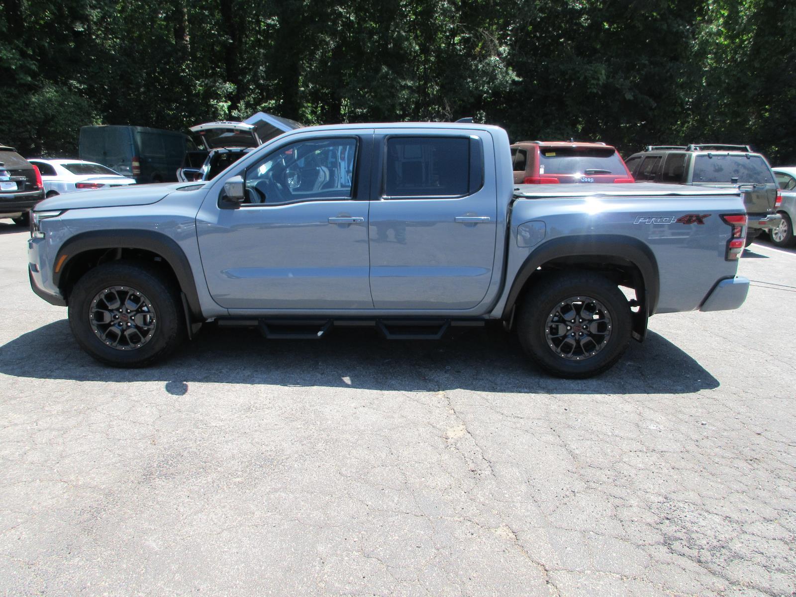 View vehicle photo 2