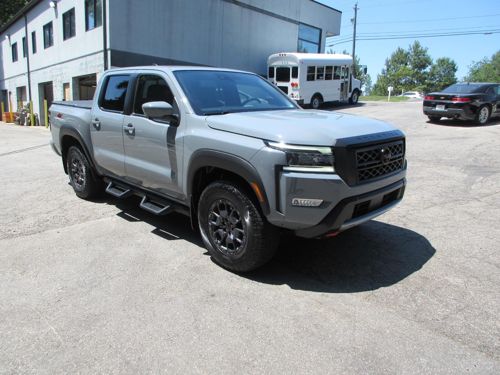 View vehicle photo 7