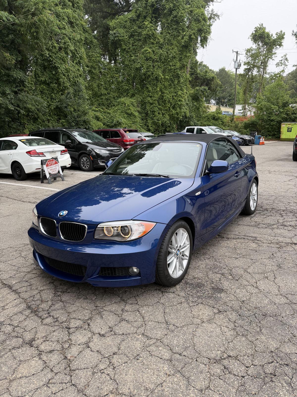 2012 BMW 1 Series 128i Convertible RWD Convertible Rear-Wheel Drive 6-Speed Manual