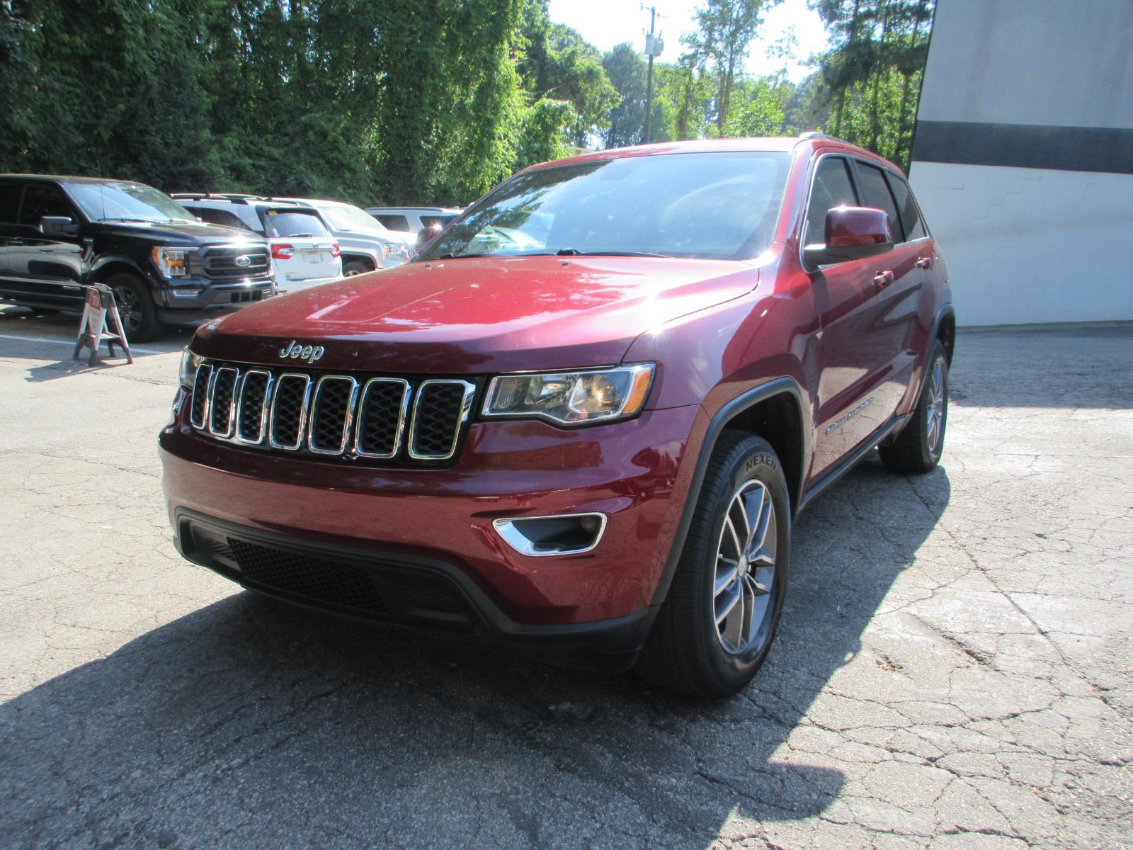 Velvet Red Pearlcoat 2018 Jeep Grand Cherokee SUV / Crossover Four-Wheel Drive 8-Speed Automatic