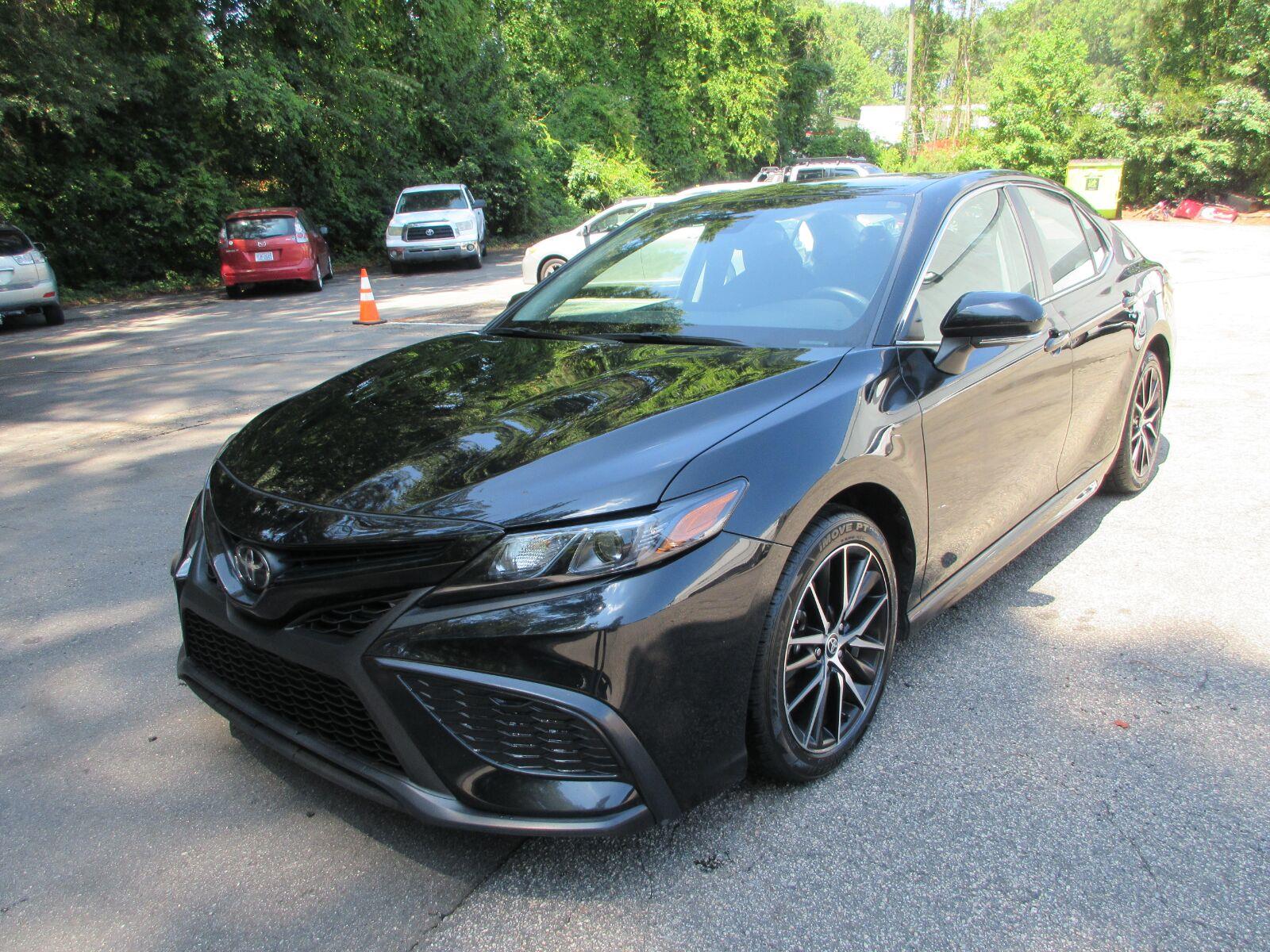  2023 Toyota Camry SE FWD   