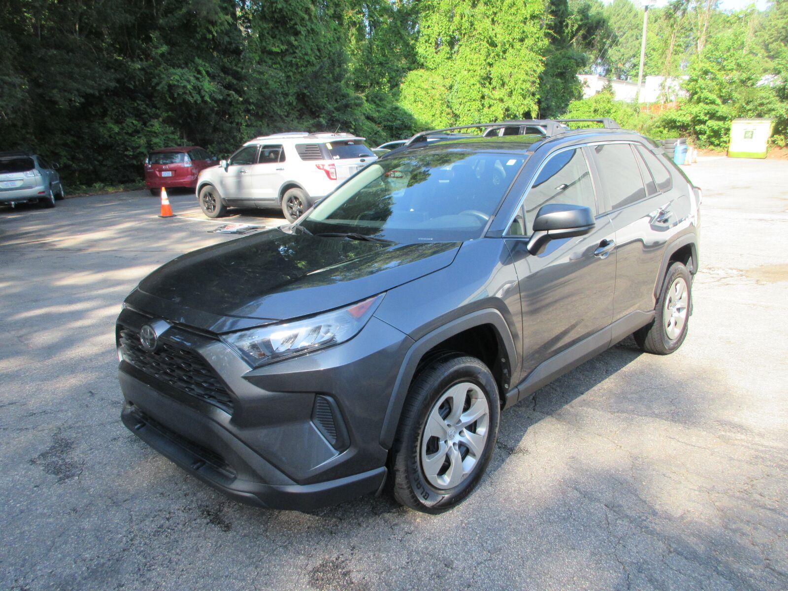 2020 Toyota RAV4 LE FWD