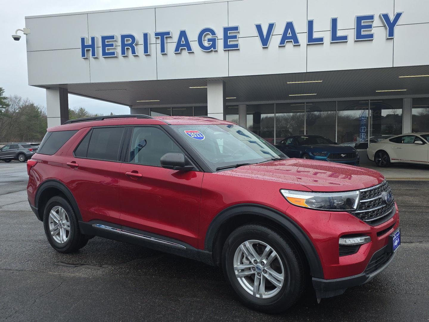 Rapid Red Metallic Tinted Clearcoat 2022 Ford Explorer XLT AWD SUV / Crossover All-Wheel Drive Automatic