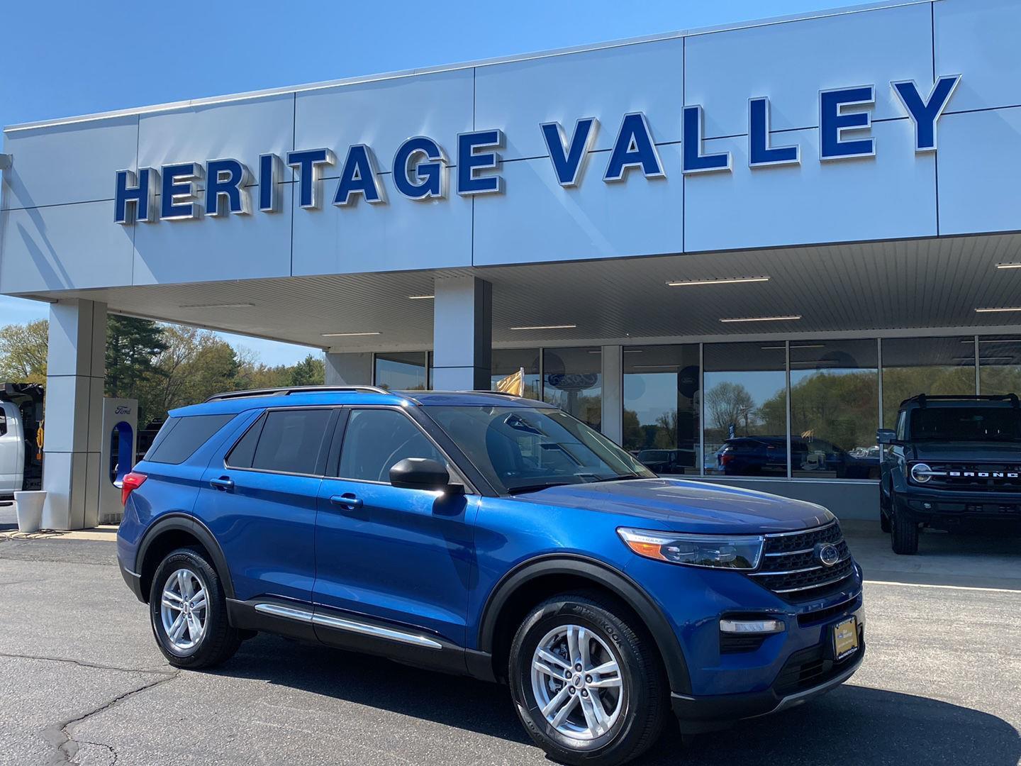 Atlas Blue 2022 Ford Explorer XLT AWD SUV / Crossover All-Wheel Drive Automatic
