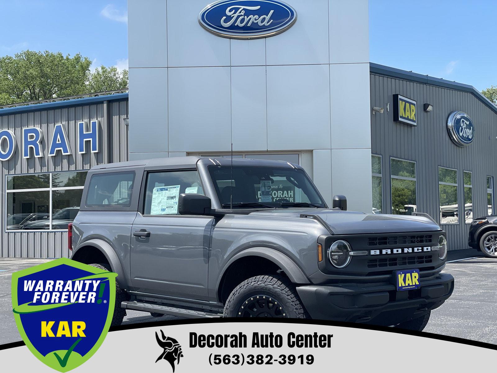 Carbonized Gray Metallic 2026 Ford Bronco SUV / Crossover Four-Wheel Drive 7-Speed Manual