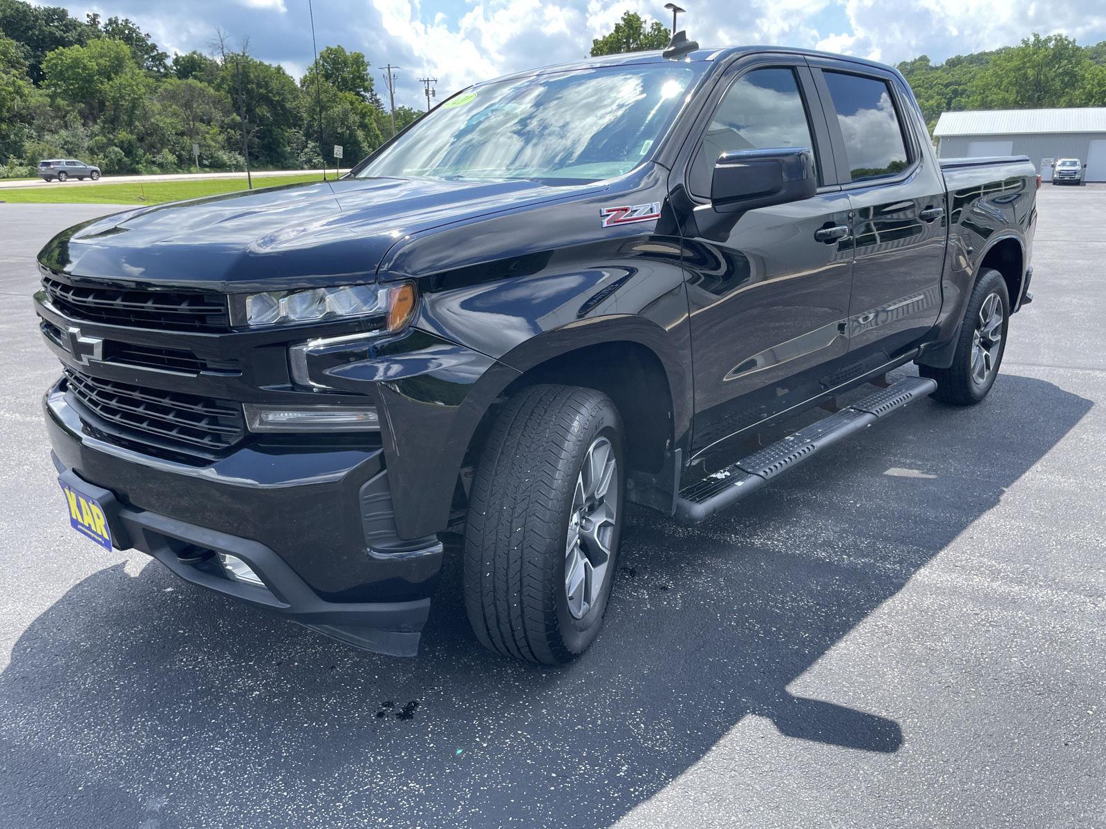 View vehicle photo 5
