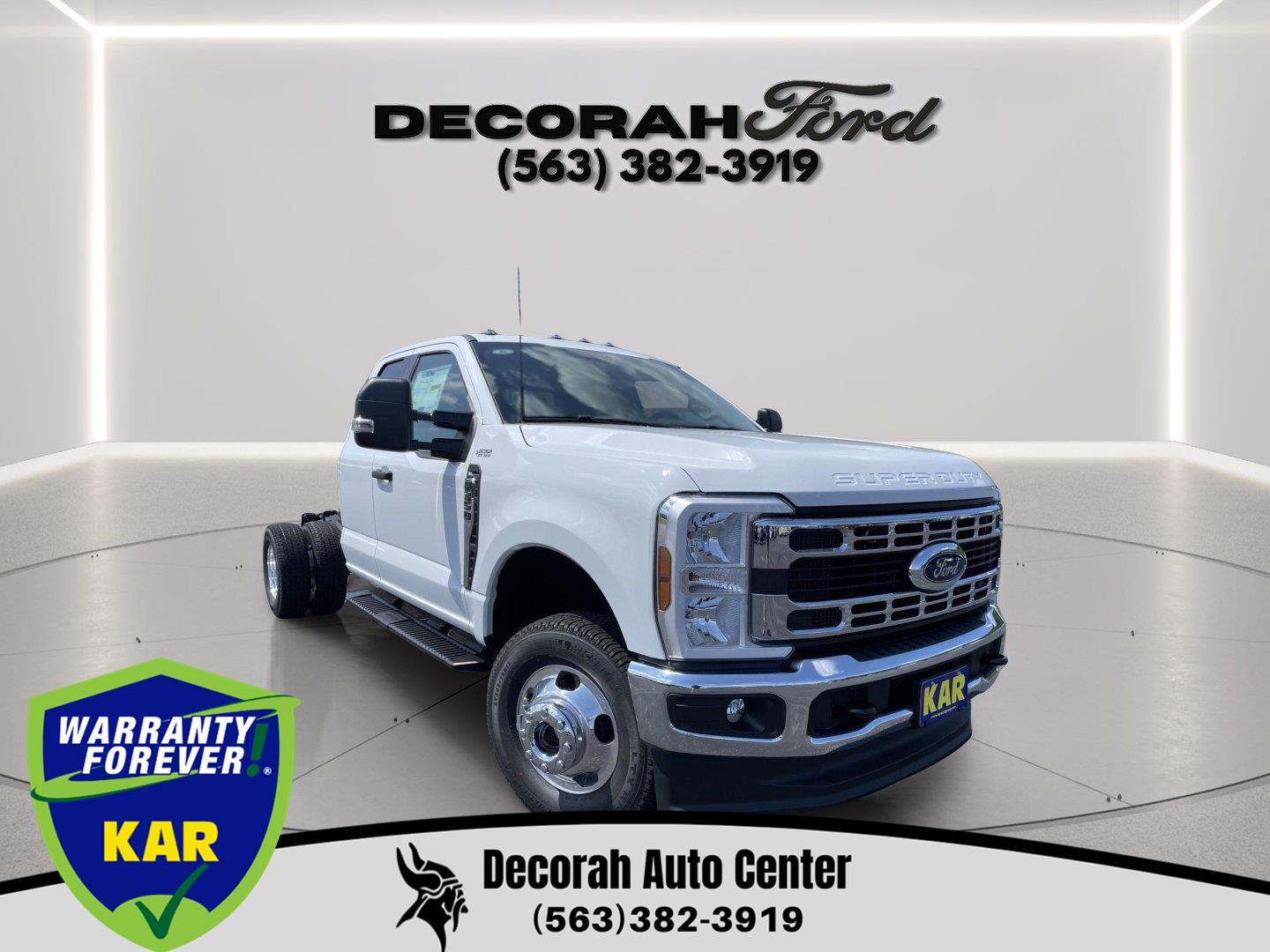 2026 Ford F-350 Super Duty Chassis Pickup Truck Four-Wheel Drive Automatic