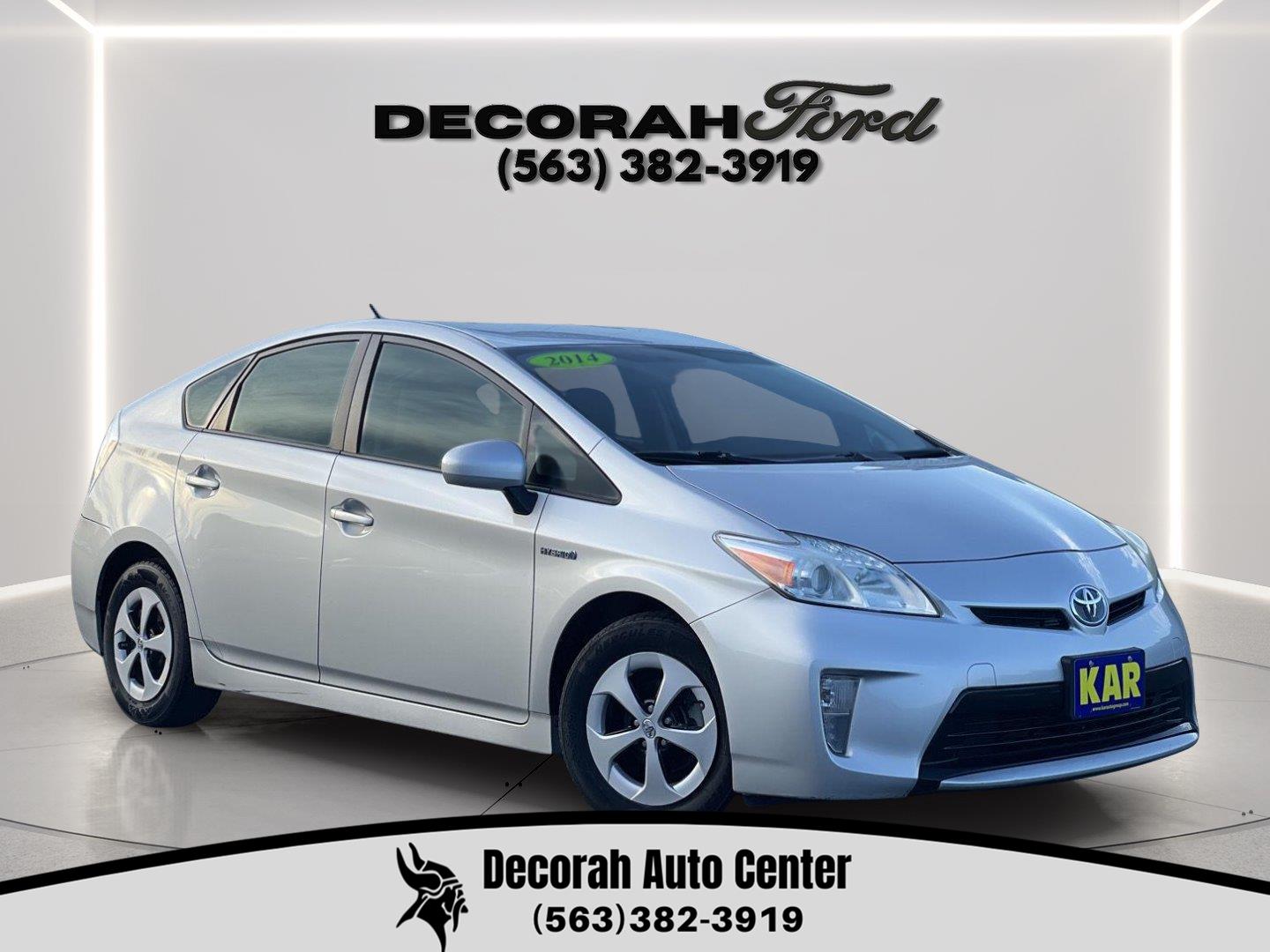 Classic Silver Metallic 2014 Toyota Prius Hatchback Front-Wheel Drive Automatic