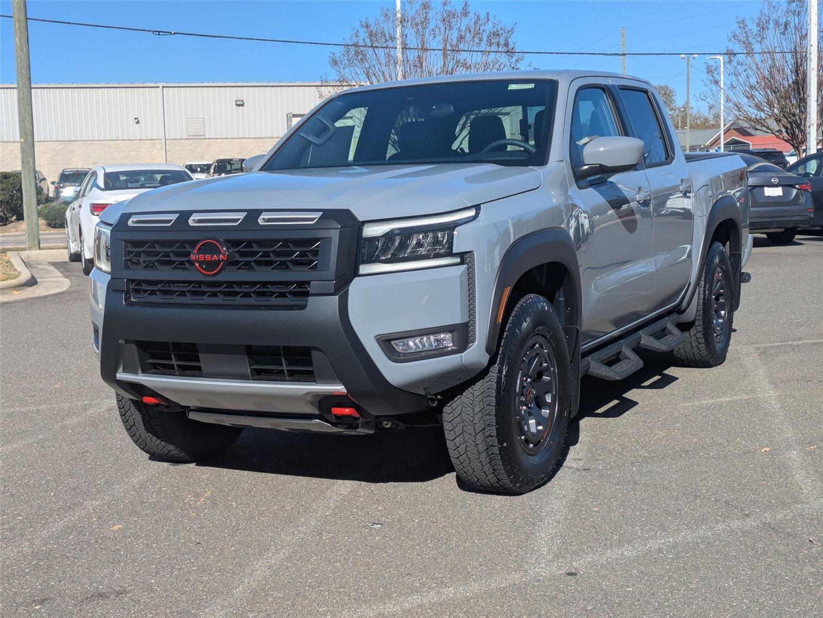 2026 Nissan Frontier PRO-4X's photo