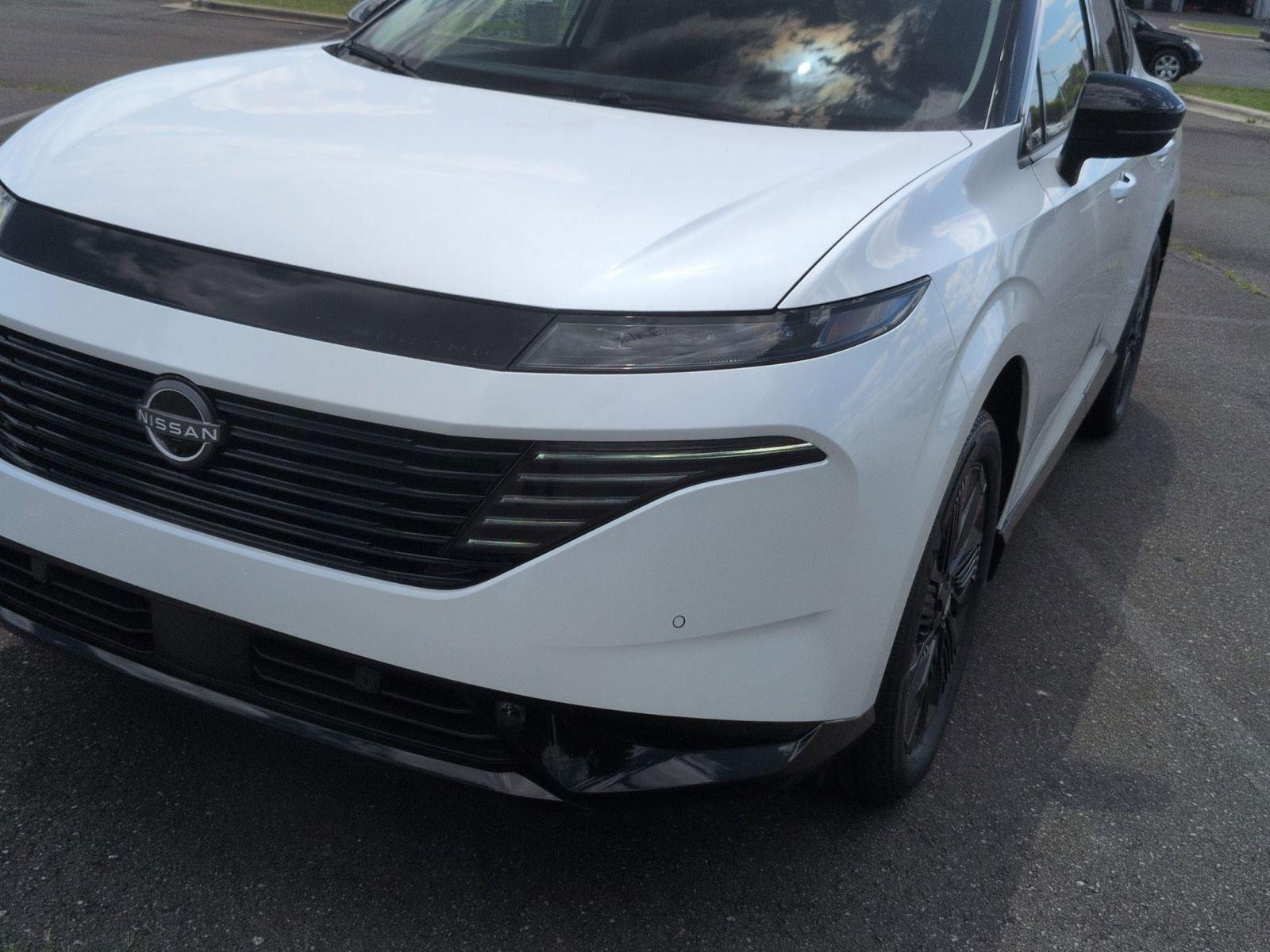 New 2026 Everest White Pearl Tricoat/Super Black Nissan Platinum image 9
