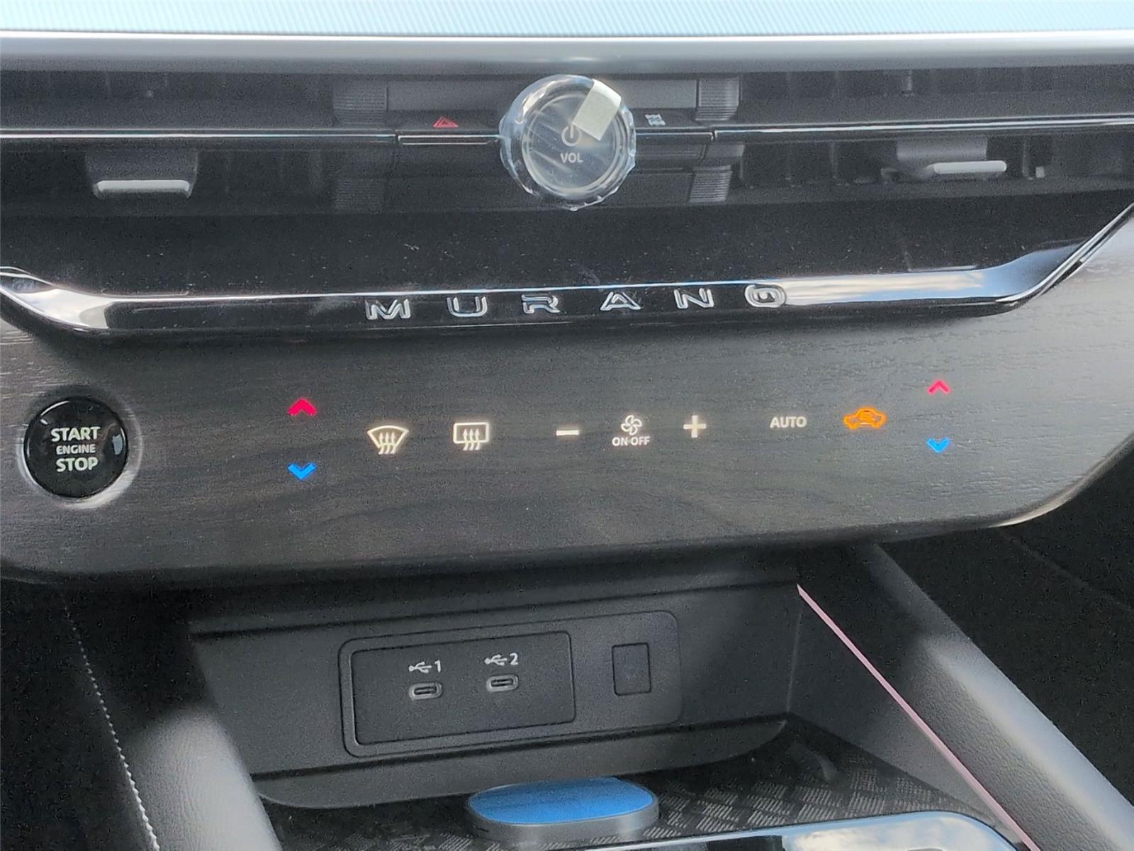 New 2026 Everest White Pearl Tricoat/Super Black Nissan Platinum image 28