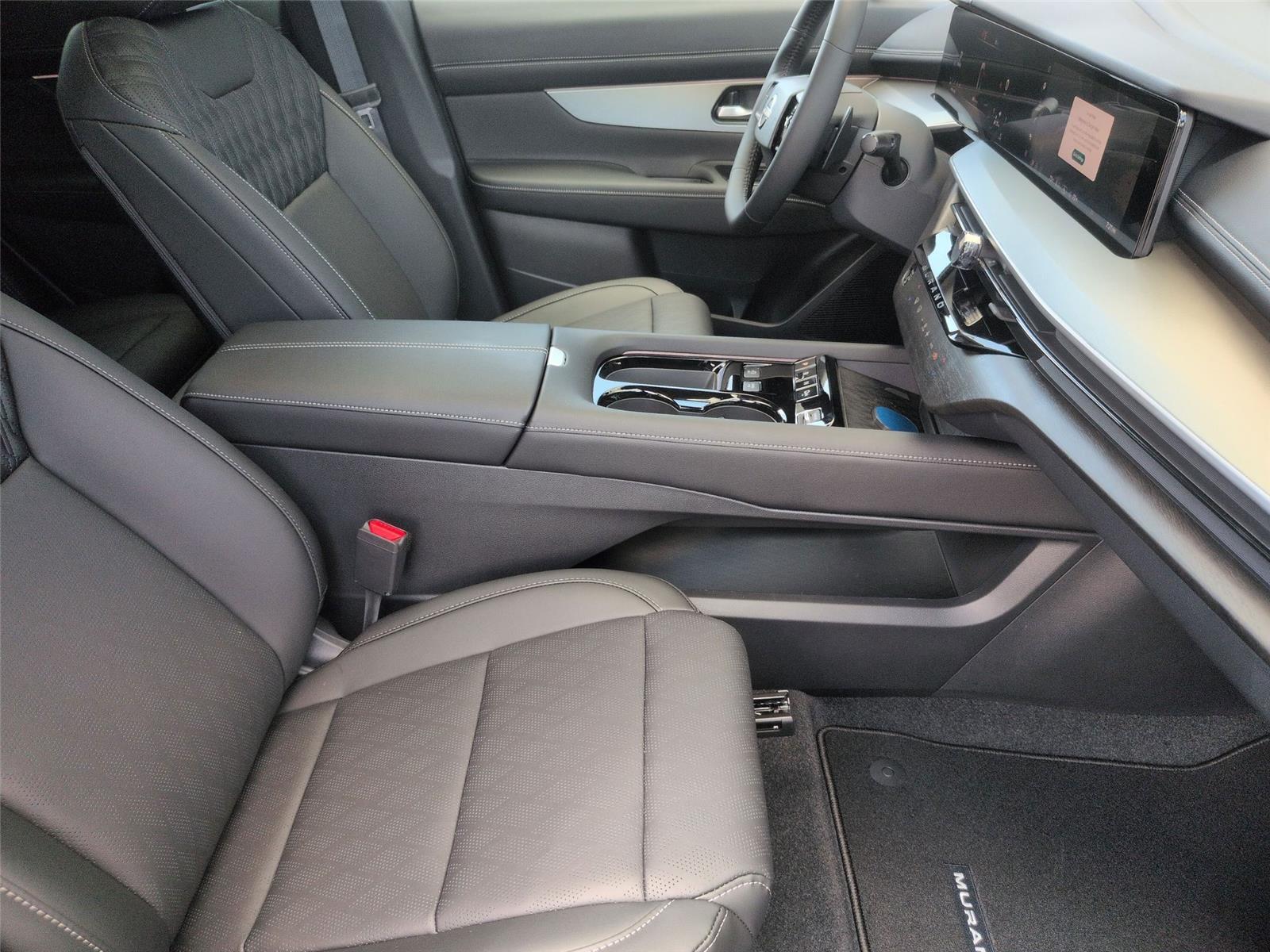 New 2026 Everest White Pearl Tricoat/Super Black Nissan Platinum image 39