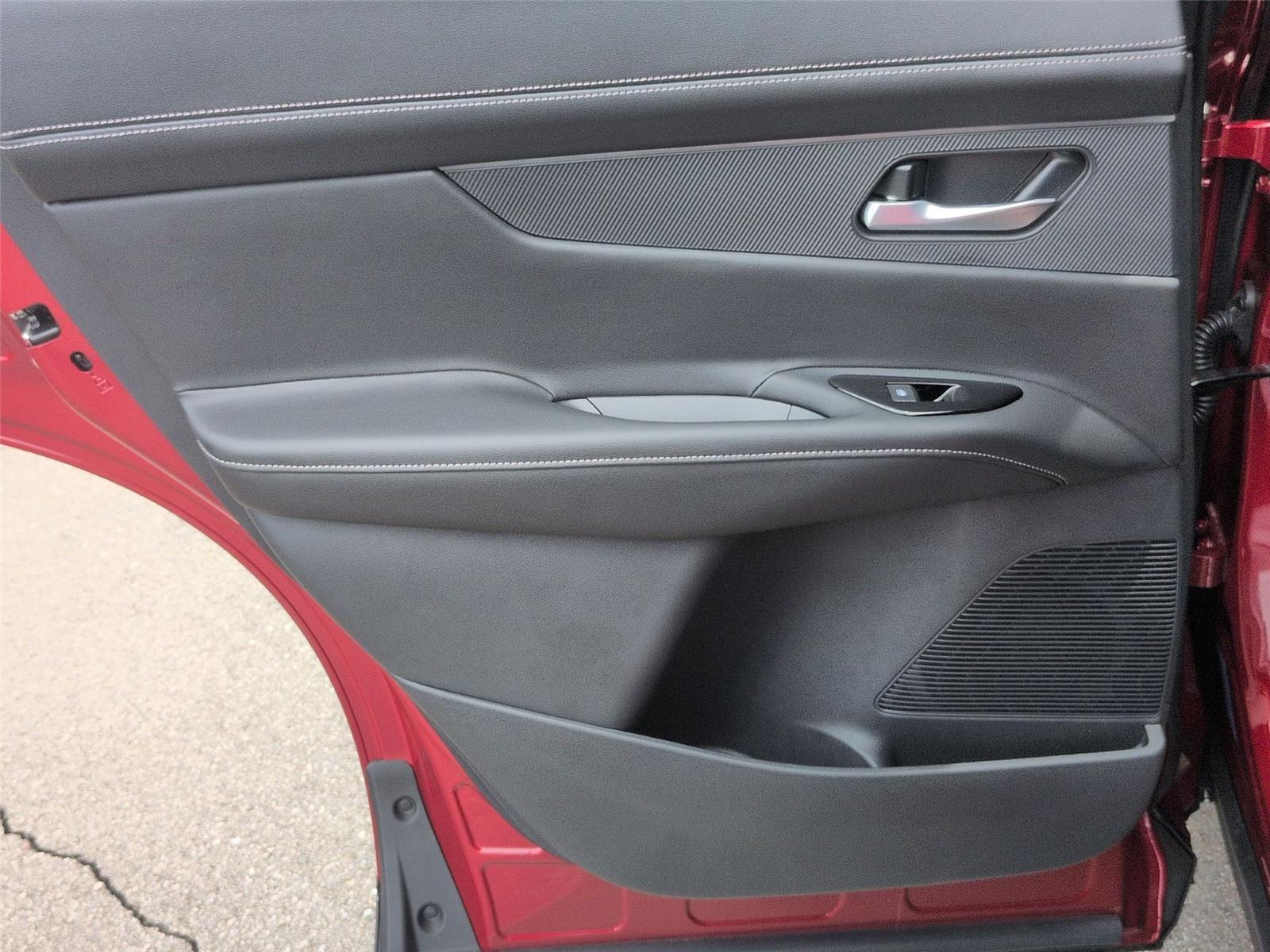 New 2026 Scarlet Ember Tintcoat Nissan Platinum image 33