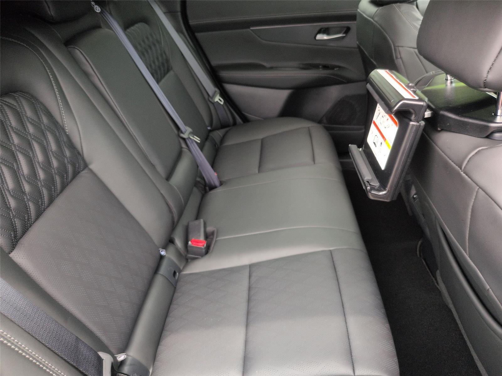 New 2026 Scarlet Ember Tintcoat Nissan Platinum image 37