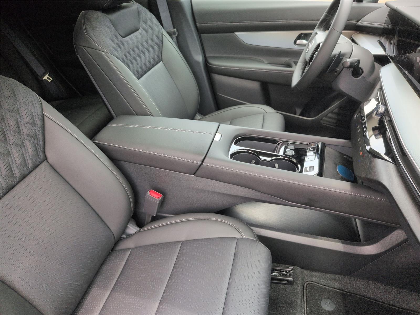 New 2026 Scarlet Ember Tintcoat Nissan Platinum image 39