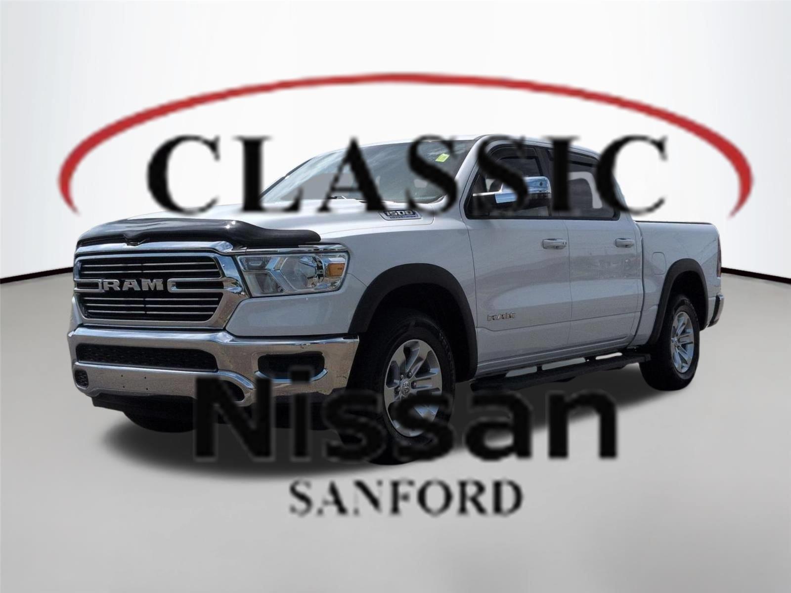 Bright White Clearcoat 2024 RAM 1500 Pickup Truck Four-Wheel Drive 8-Speed Automatic