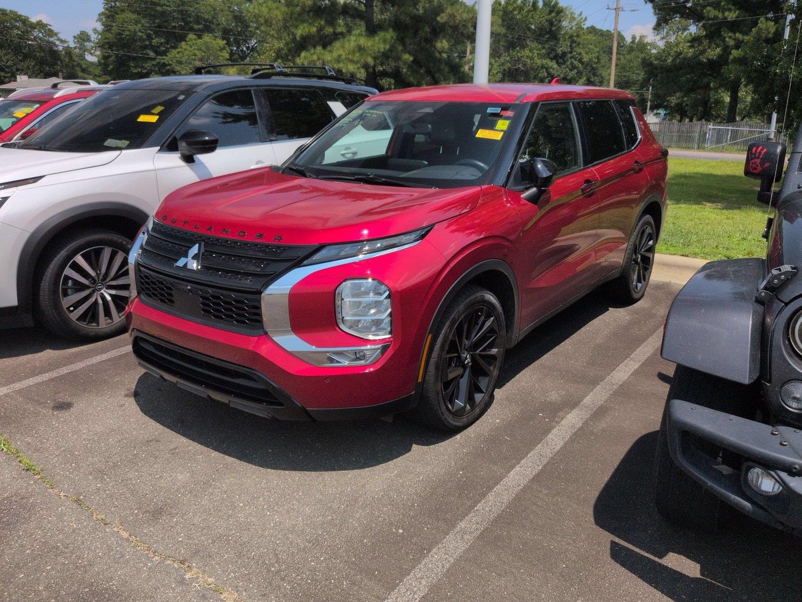Red Diamond 2023 Mitsubishi Outlander SUV / Crossover Front-Wheel Drive Continuously Variable Transmission