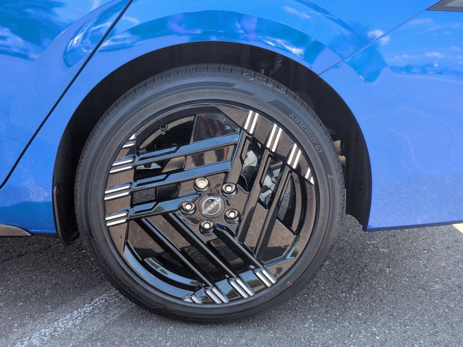 New 2026 Bluestone Pearl/Super Black Nissan SR image 11