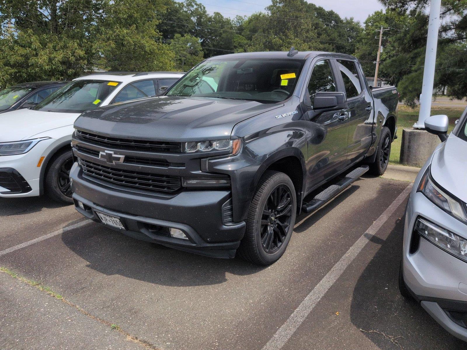 Shadow Gray Metallic 2019 Chevrolet Silverado 1500 Pickup Truck Four-Wheel Drive 8-Speed Automatic