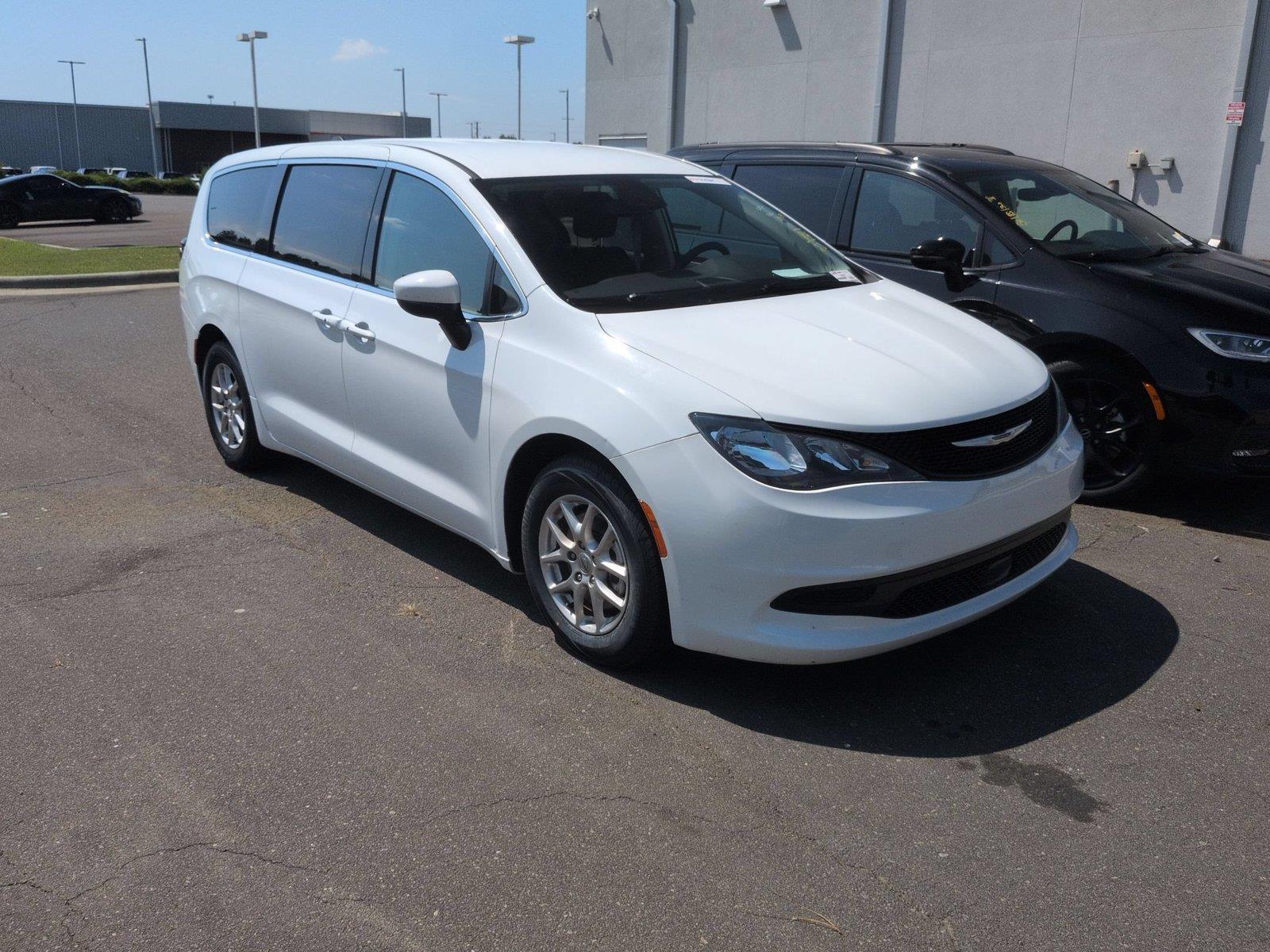 View vehicle photo 2