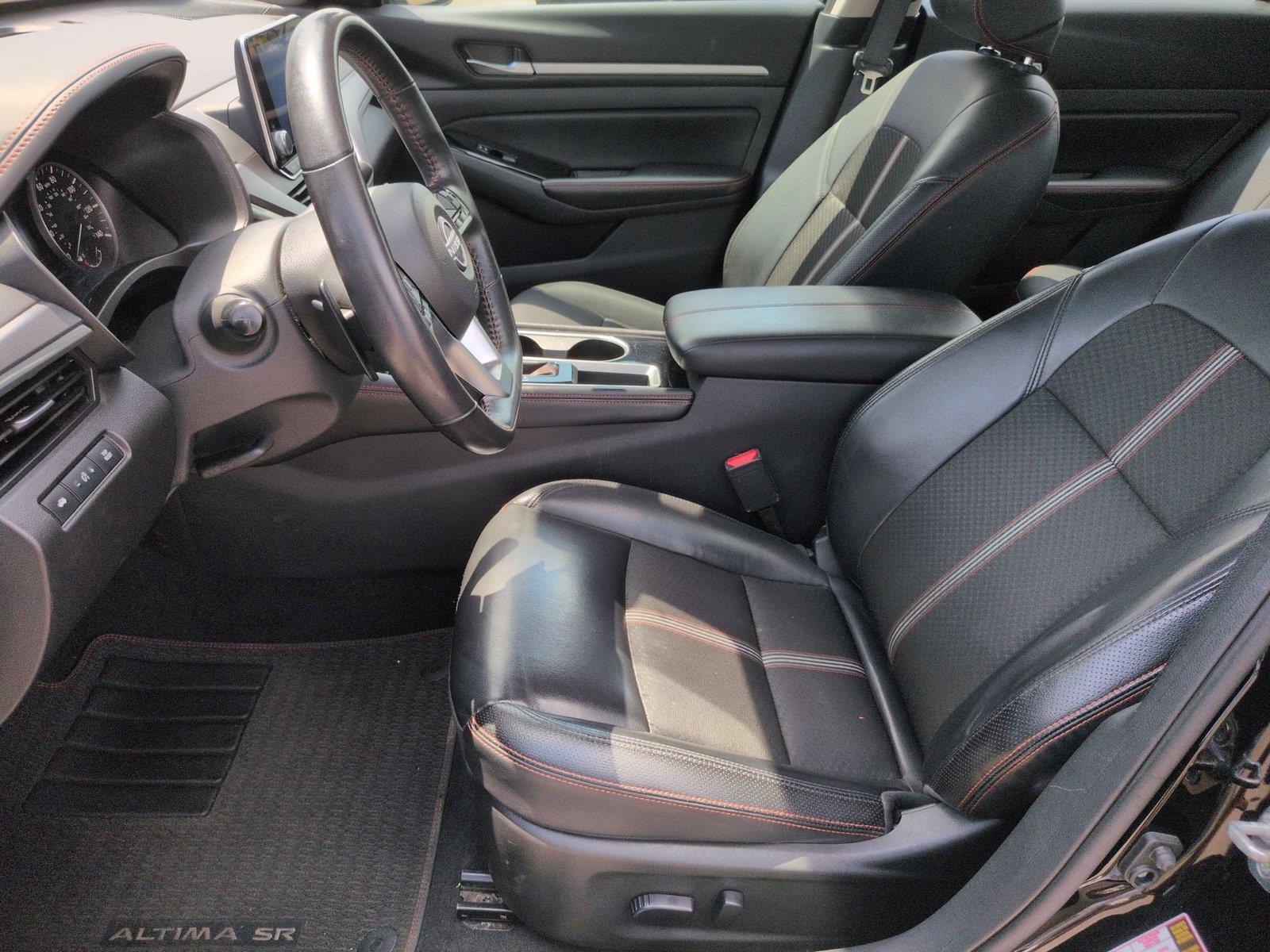 Used 2024 Super Black Nissan 2.5 SR image 18