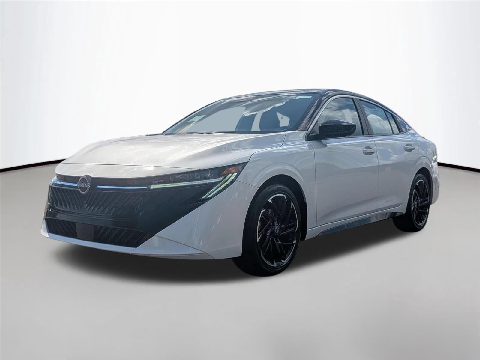 Aspen White Tricoat/Super Black 2027 Nissan Sentra Sedan Front-Wheel Drive Continuously Variable Transmission