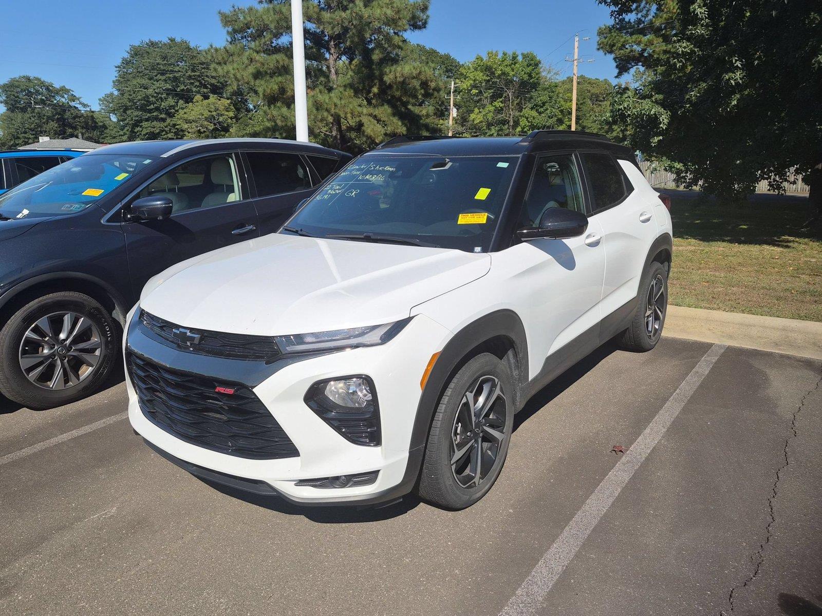 Summit White 2022 Chevrolet Trailblazer SUV / Crossover Front-Wheel Drive Continuously Variable Transmission