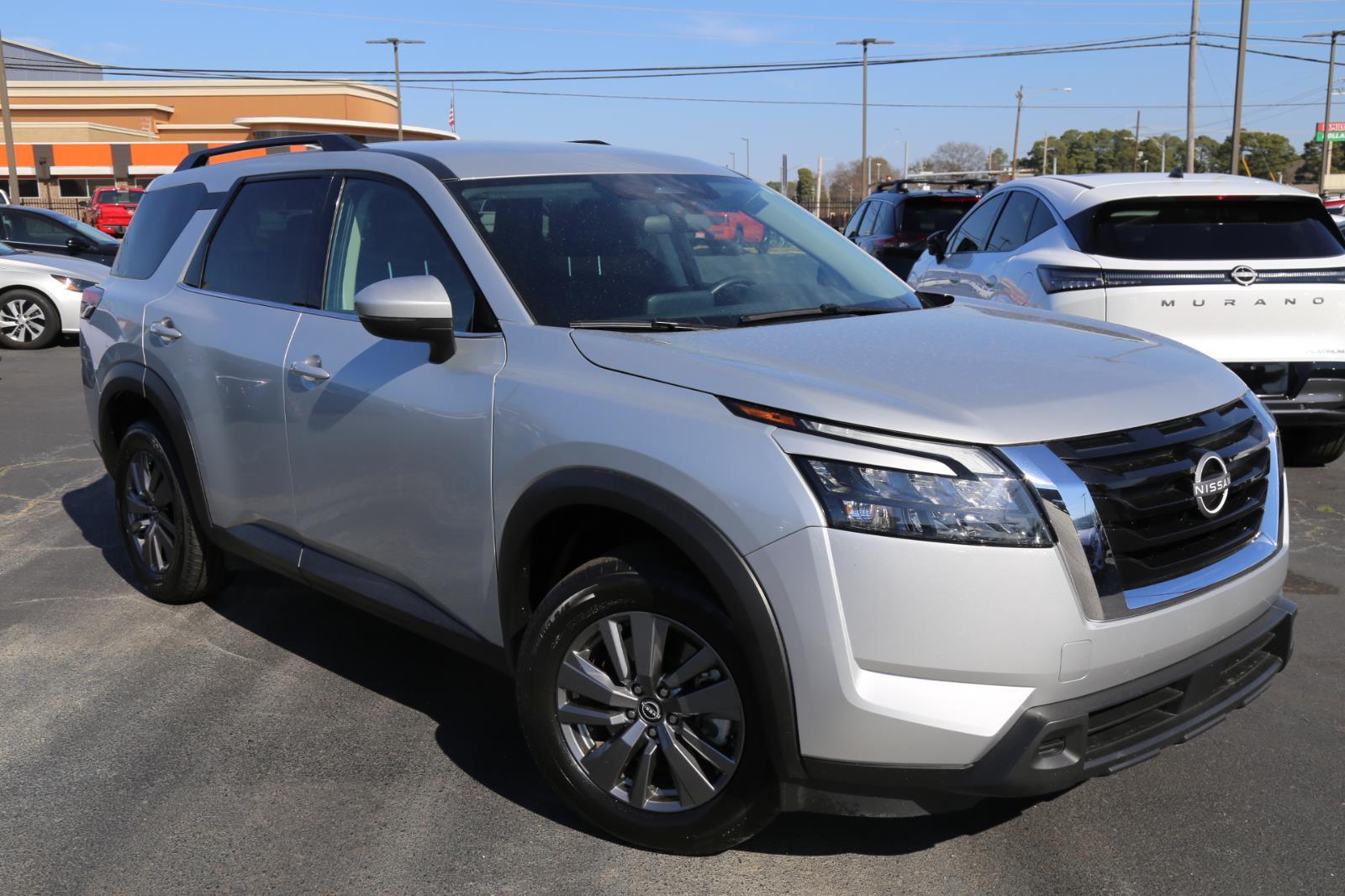 2025 Nissan Pathfinder SV FWD