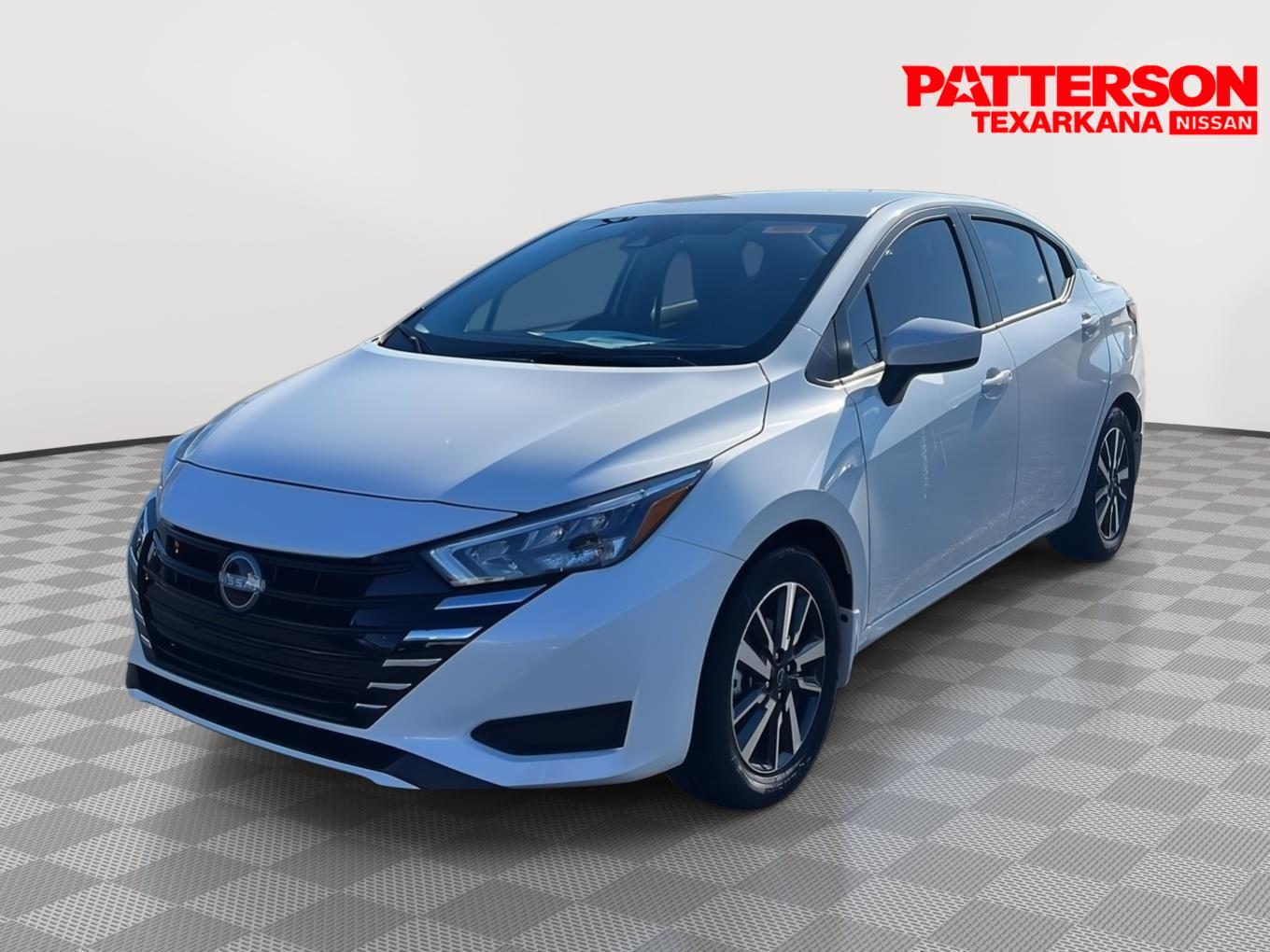 Aspen White Tricoat 2025 Nissan Versa SV FWD Sedan Front-Wheel Drive Continuously Variable Transmission